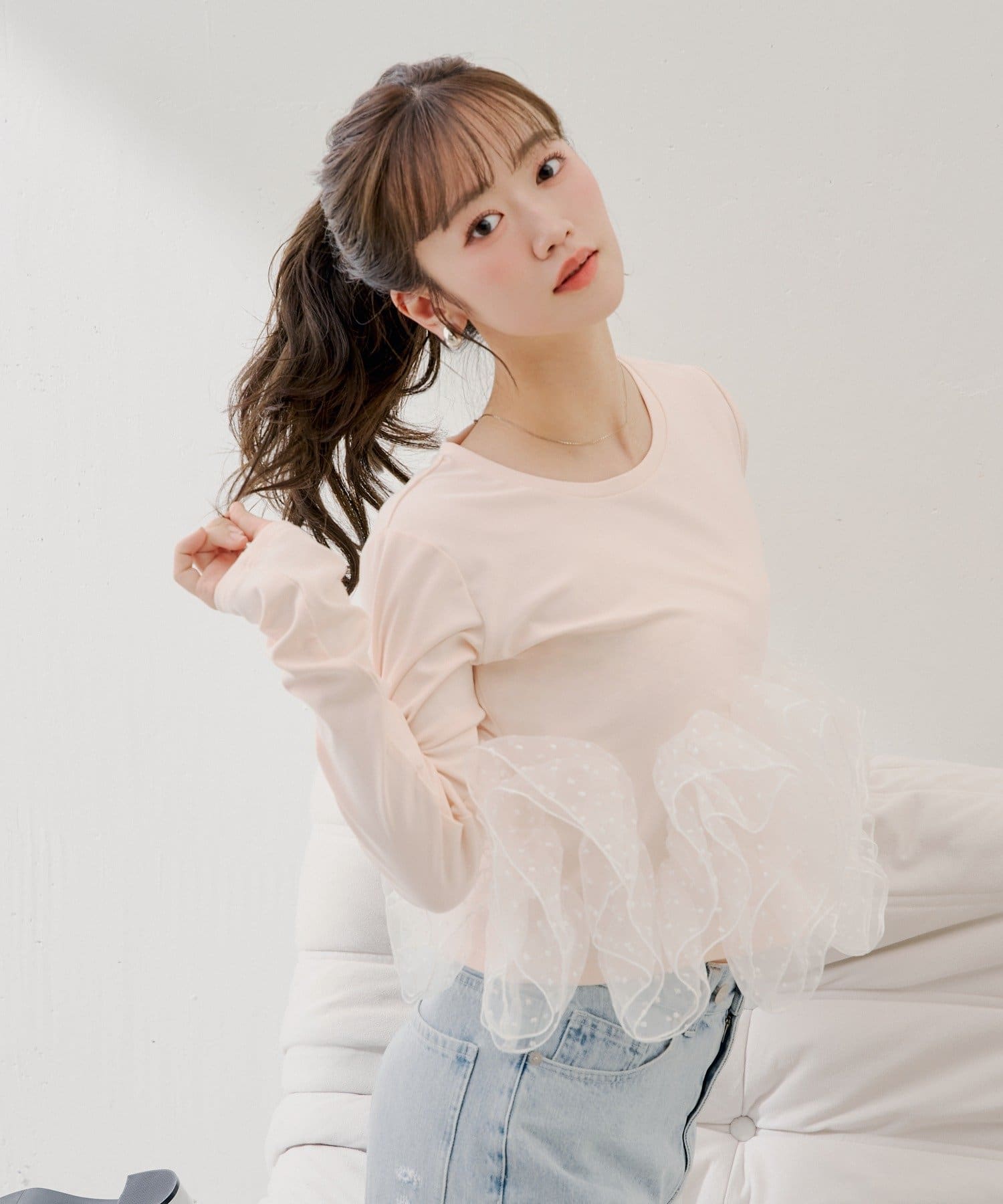 Chico(チコ) 3/12(木)0:00販売開始【SALON by Chico】ドットチュールデザインドッキングペプラムロンT