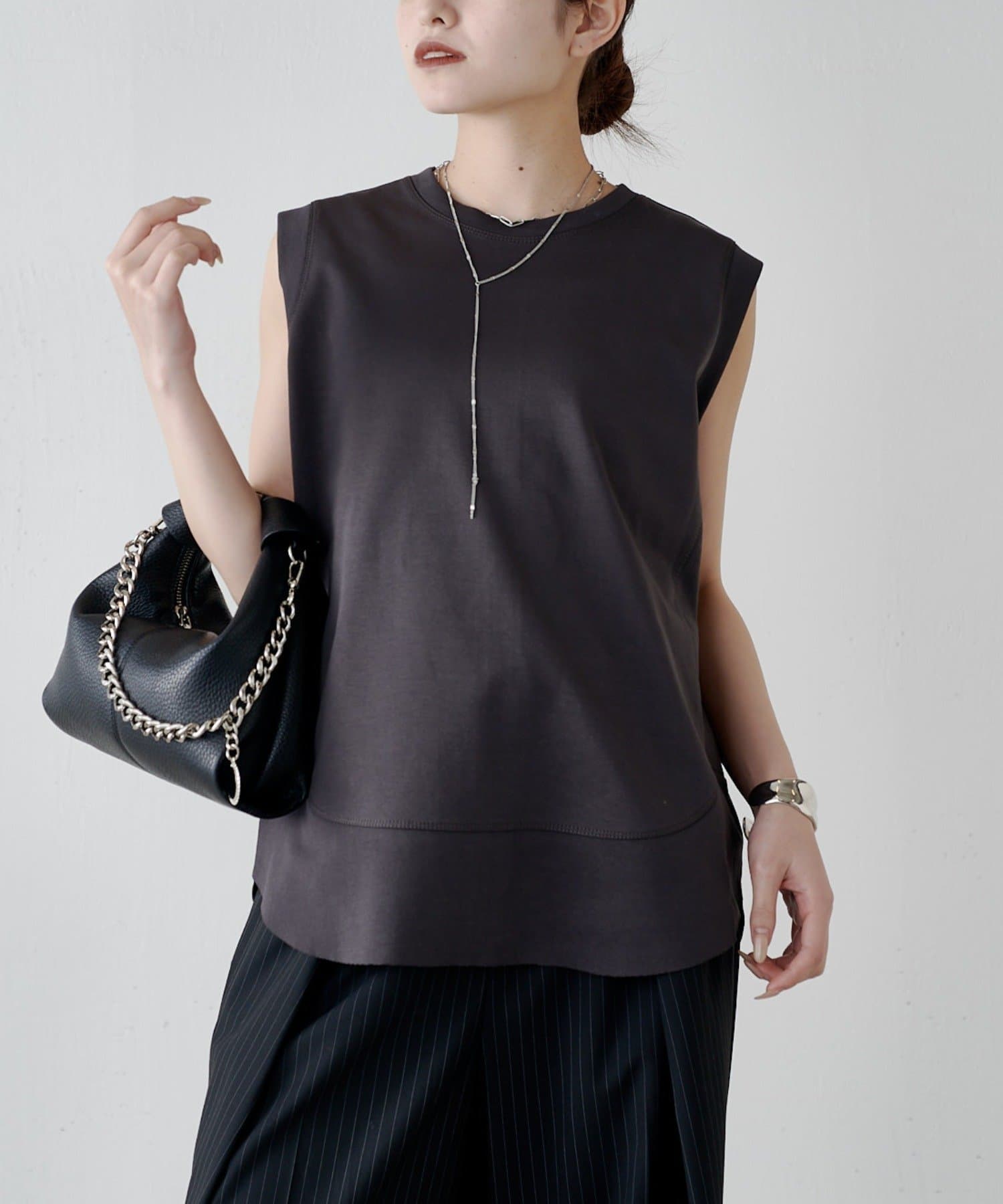 Lui's(ルイス) 裾切替ノースリーブトップス