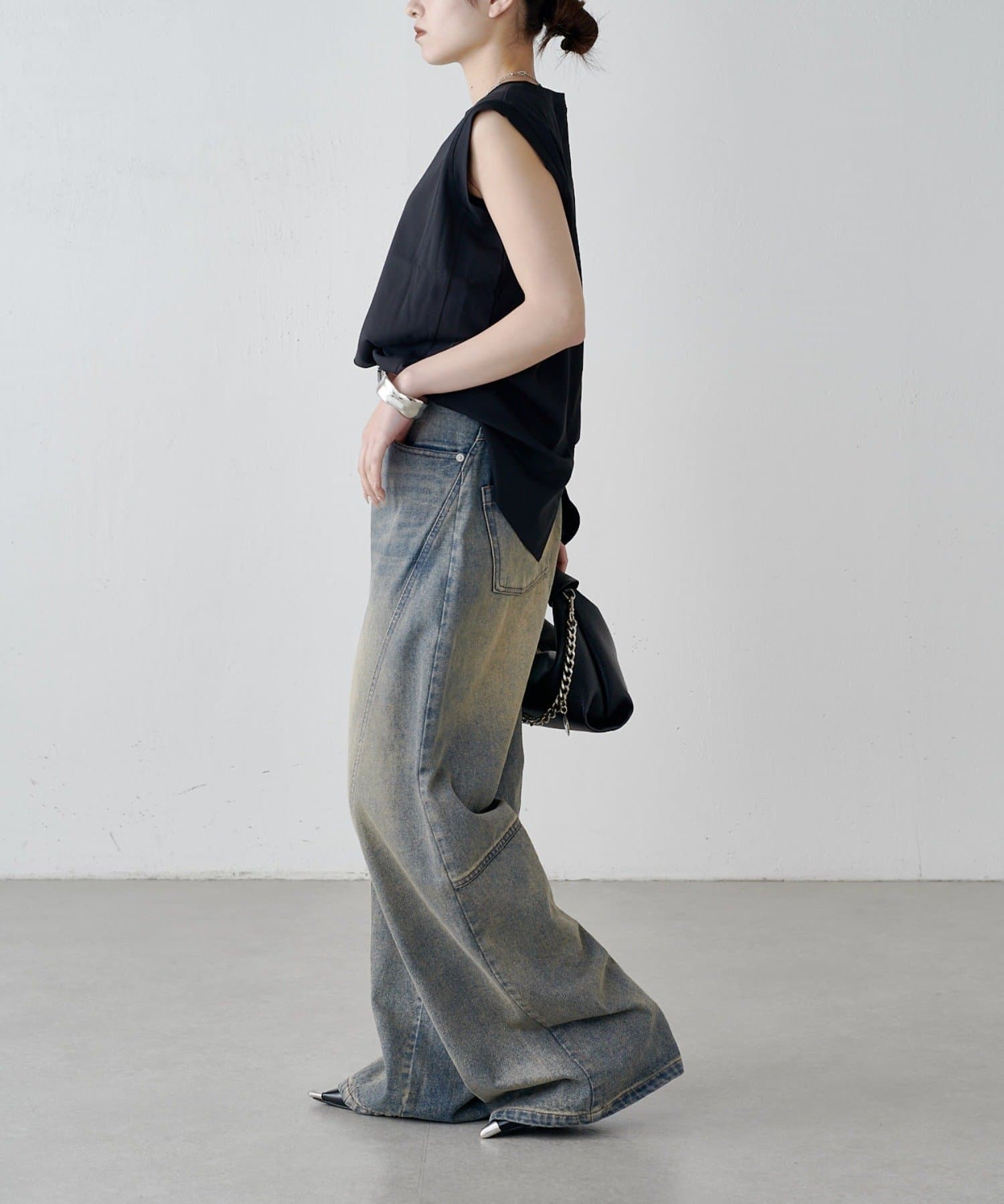 Lui's(ルイス) 裾切替ノースリーブトップス