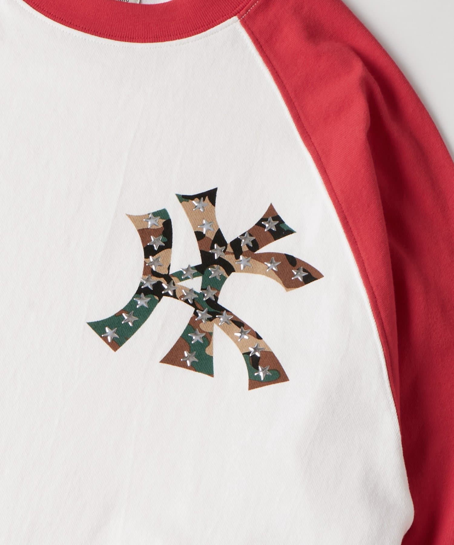 WHO’S WHO gallery(フーズフーギャラリー) 【UNISEX】KOOKY'N KYスタースタッズラグランロンTEE