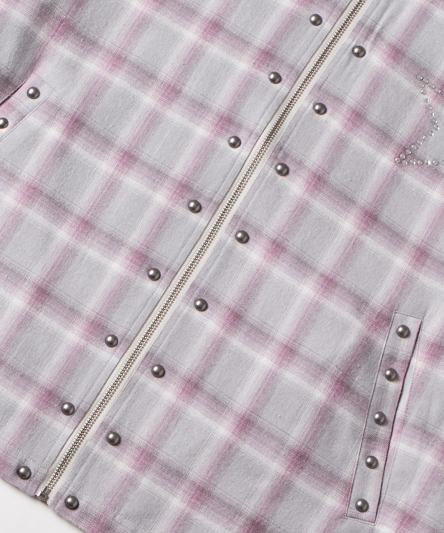 WHO’S WHO gallery(フーズフーギャラリー) 【UNISEX】KOOKY'N スタースタッズフードシャツ