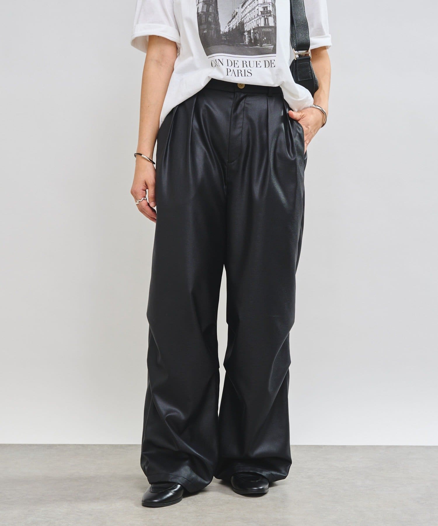 OUTLET(アウトレット) 【RIVE DROITE】グロッシーパラシュートパンツ