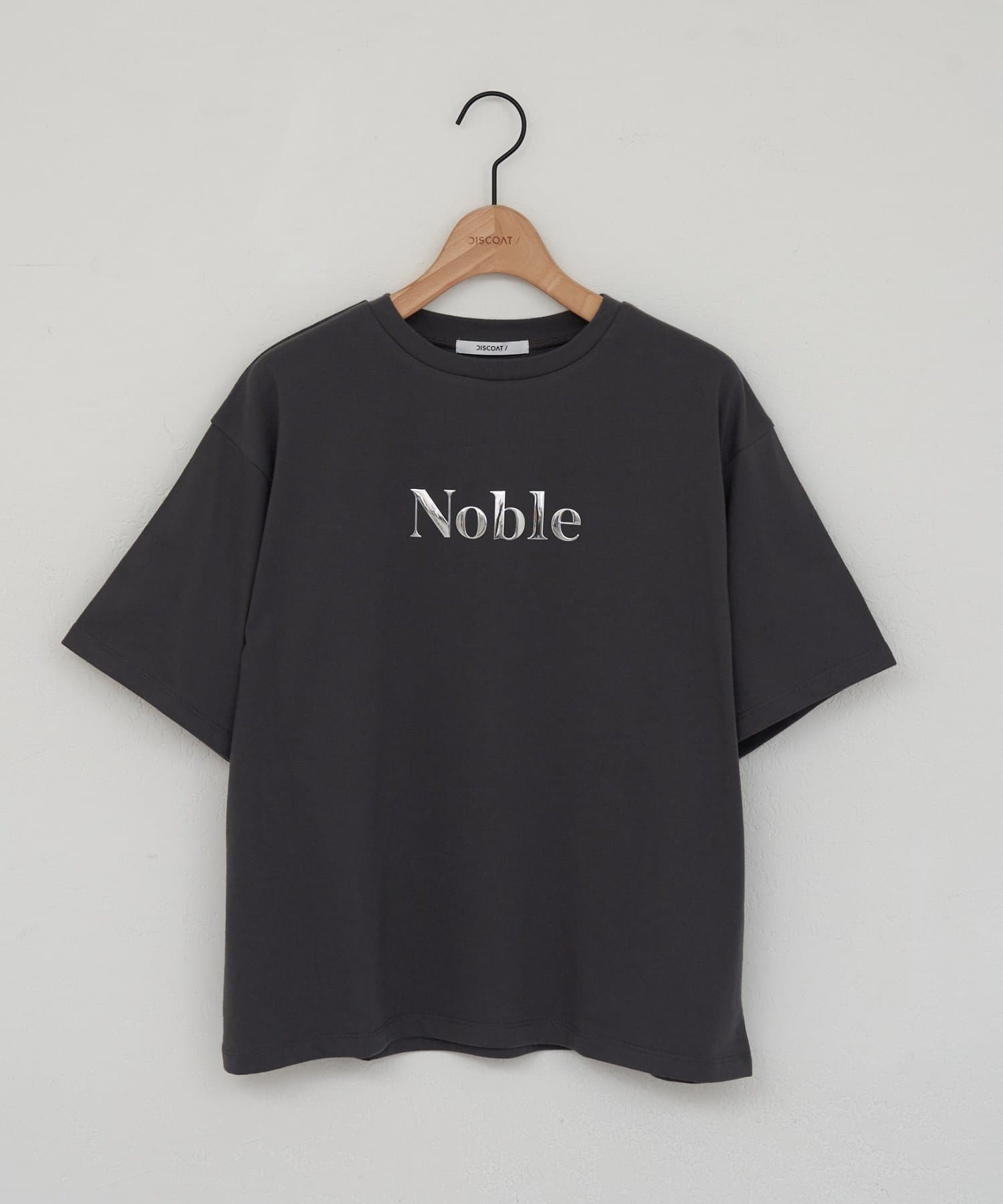 DISCOAT(ディスコート) 【WEB限定】メタルロゴTシャツ