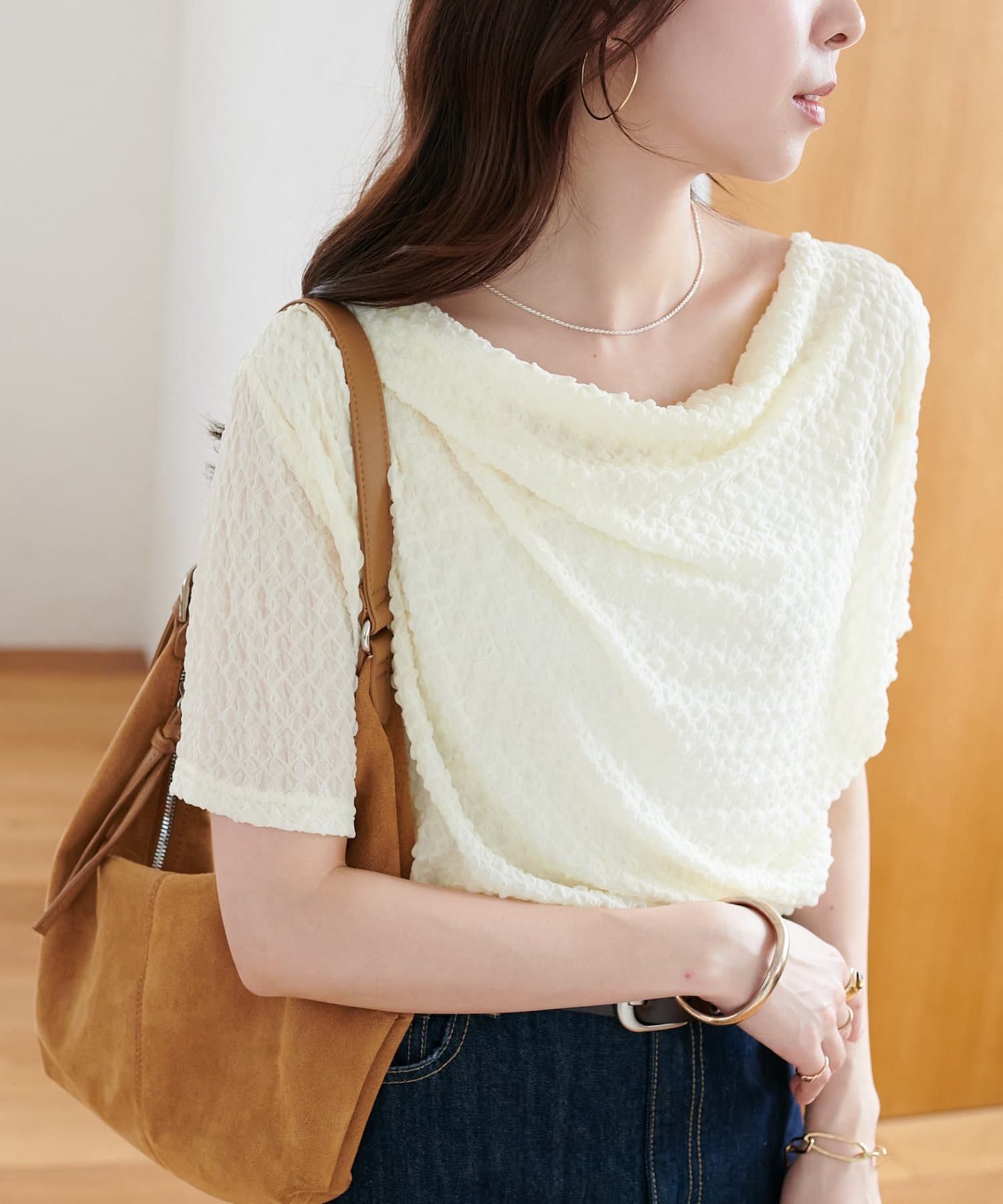 DISCOAT(ディスコート) 【WEB限定】ジャガードドレープ半袖プルオーバー