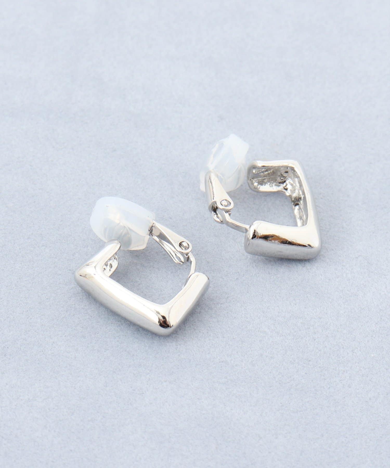 NOLLEY'S(ノーリーズ) 【grace grace/グラスグラス】スクエアＧ型イヤリング