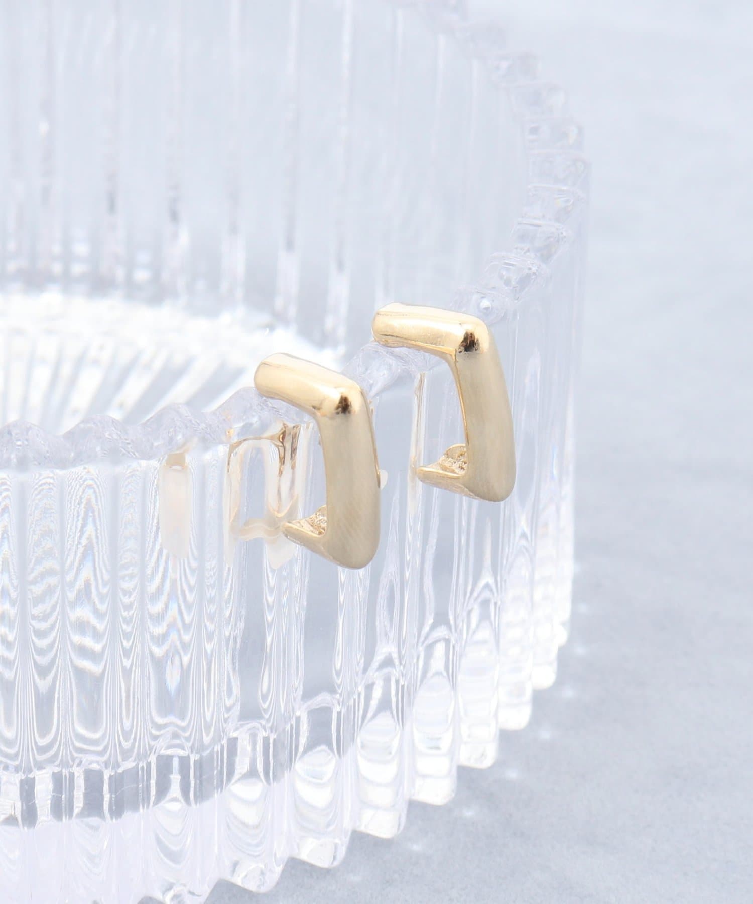 NOLLEY'S(ノーリーズ) 【grace grace/グラスグラス】スクエアＧ型イヤリング