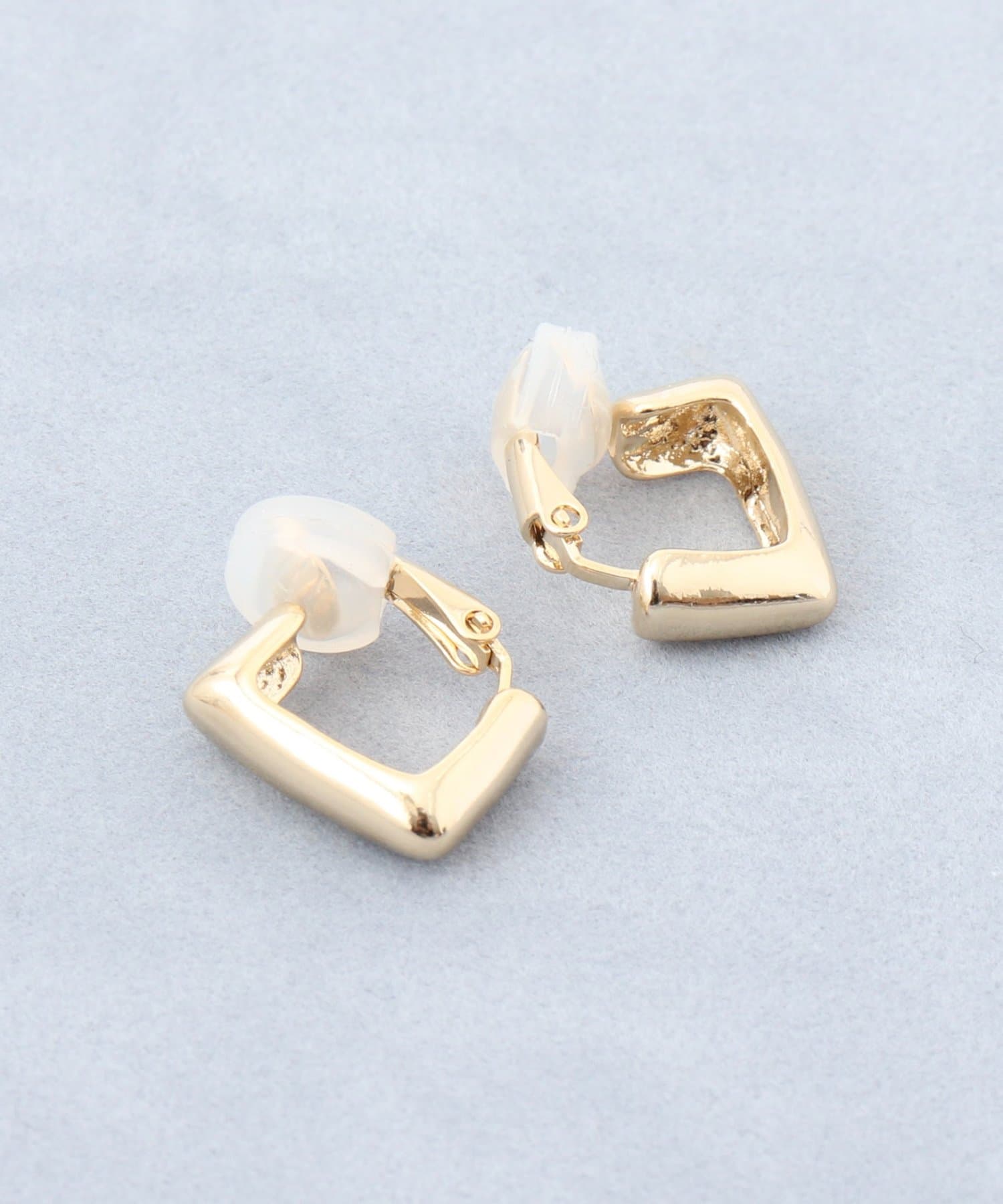 NOLLEY'S(ノーリーズ) 【grace grace/グラスグラス】スクエアＧ型イヤリング