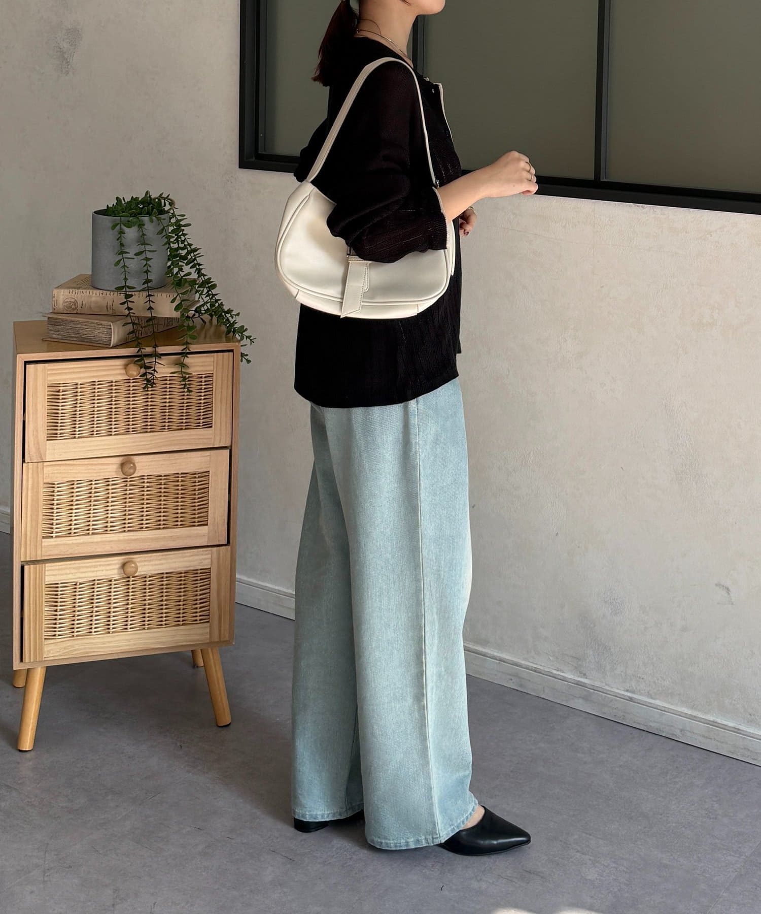 Thevon.(ゼヴォン) バイカラー襟付きシアーニットカーディガン