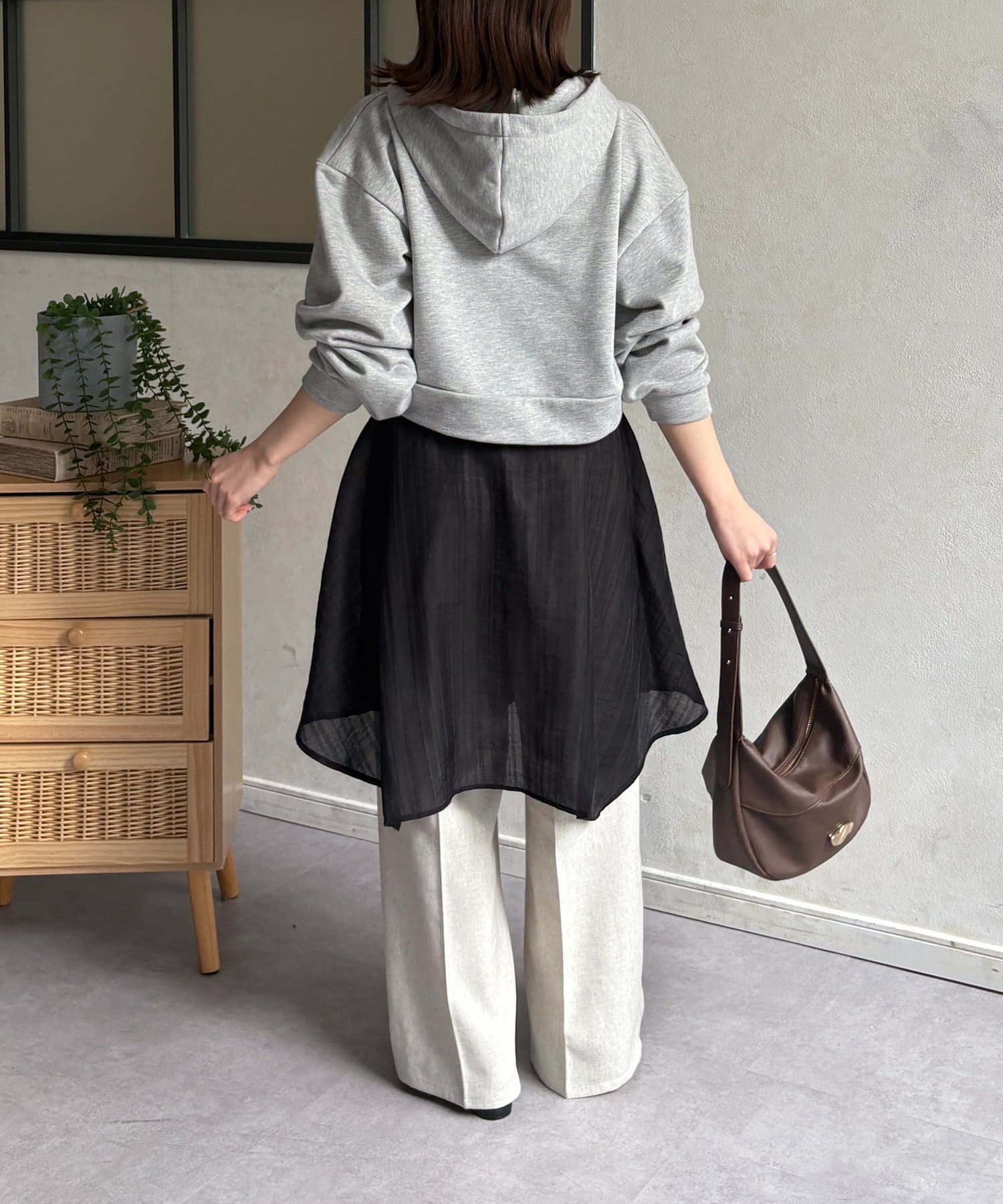 Thevon.(ゼヴォン) シアーストライプラップスカート