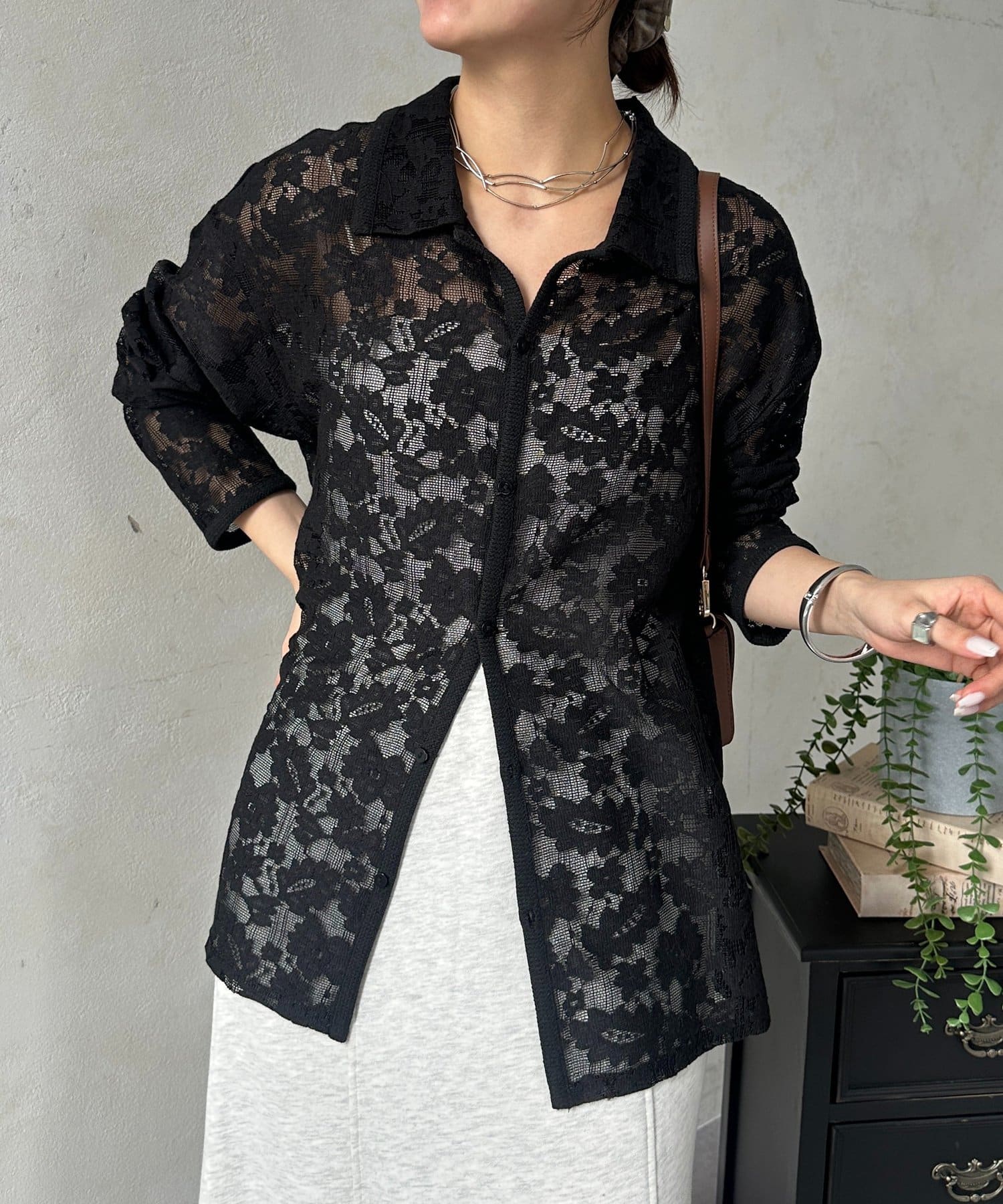 Thevon.(ゼヴォン) メッシュレースシャツ