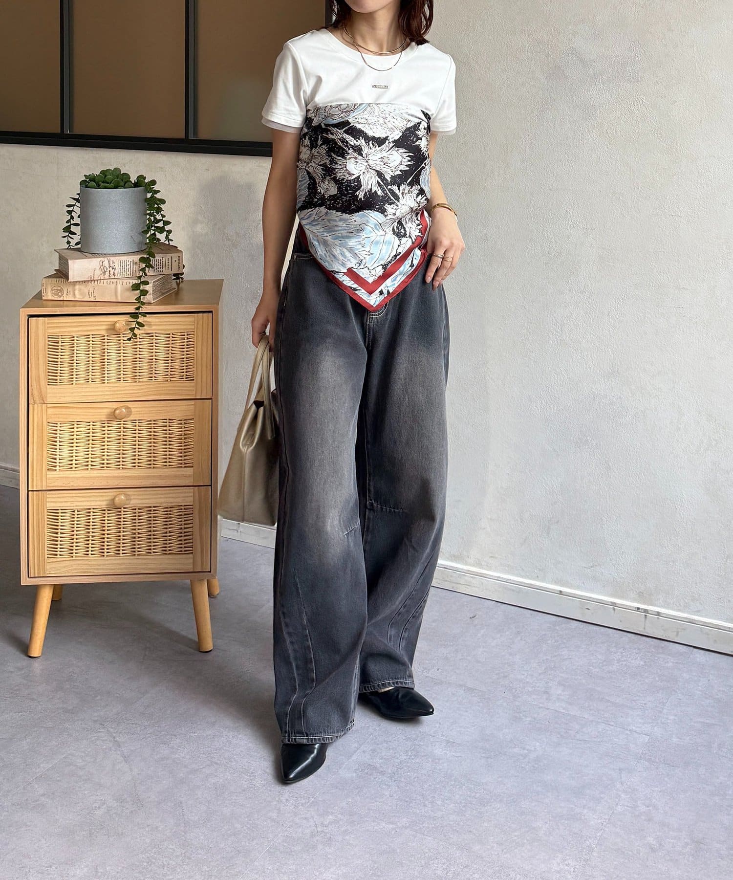 Thevon.(ゼヴォン) アソート柄70cmスカーフ