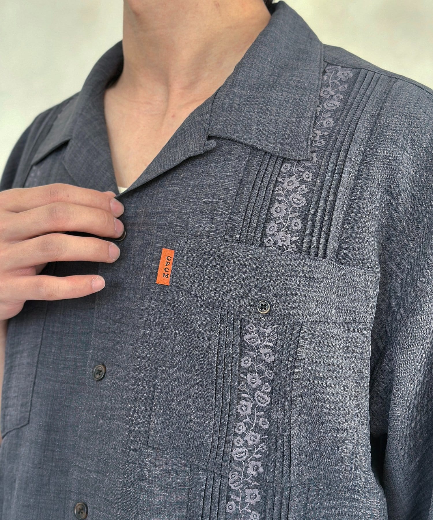 CPCM(シーピーシーエム) 花刺繍キューバシャツ
