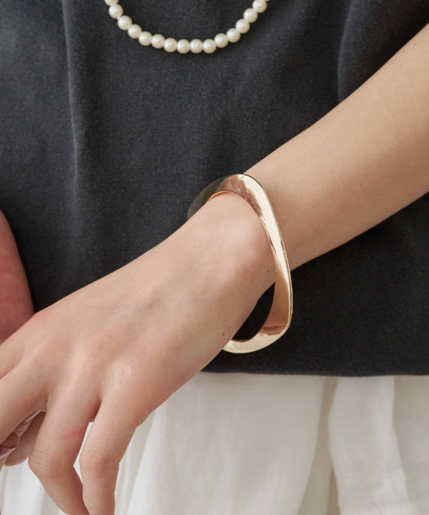 LOUNGEDRESS(ラウンジドレス) 【GALENA/ガレナ】スクエアバングル