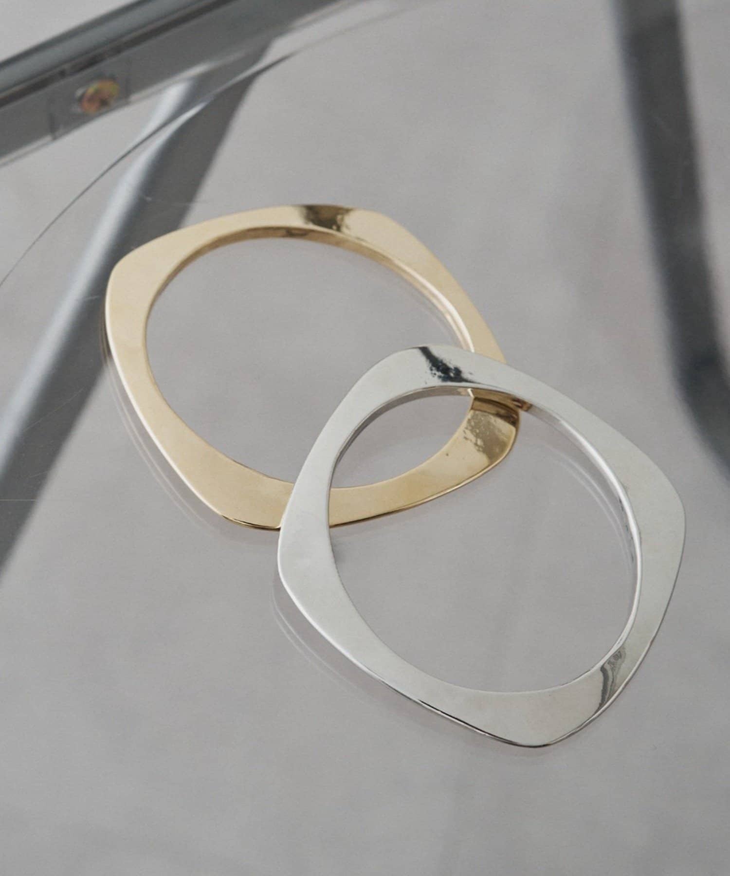 LOUNGEDRESS(ラウンジドレス) 【GALENA/ガレナ】スクエアバングル