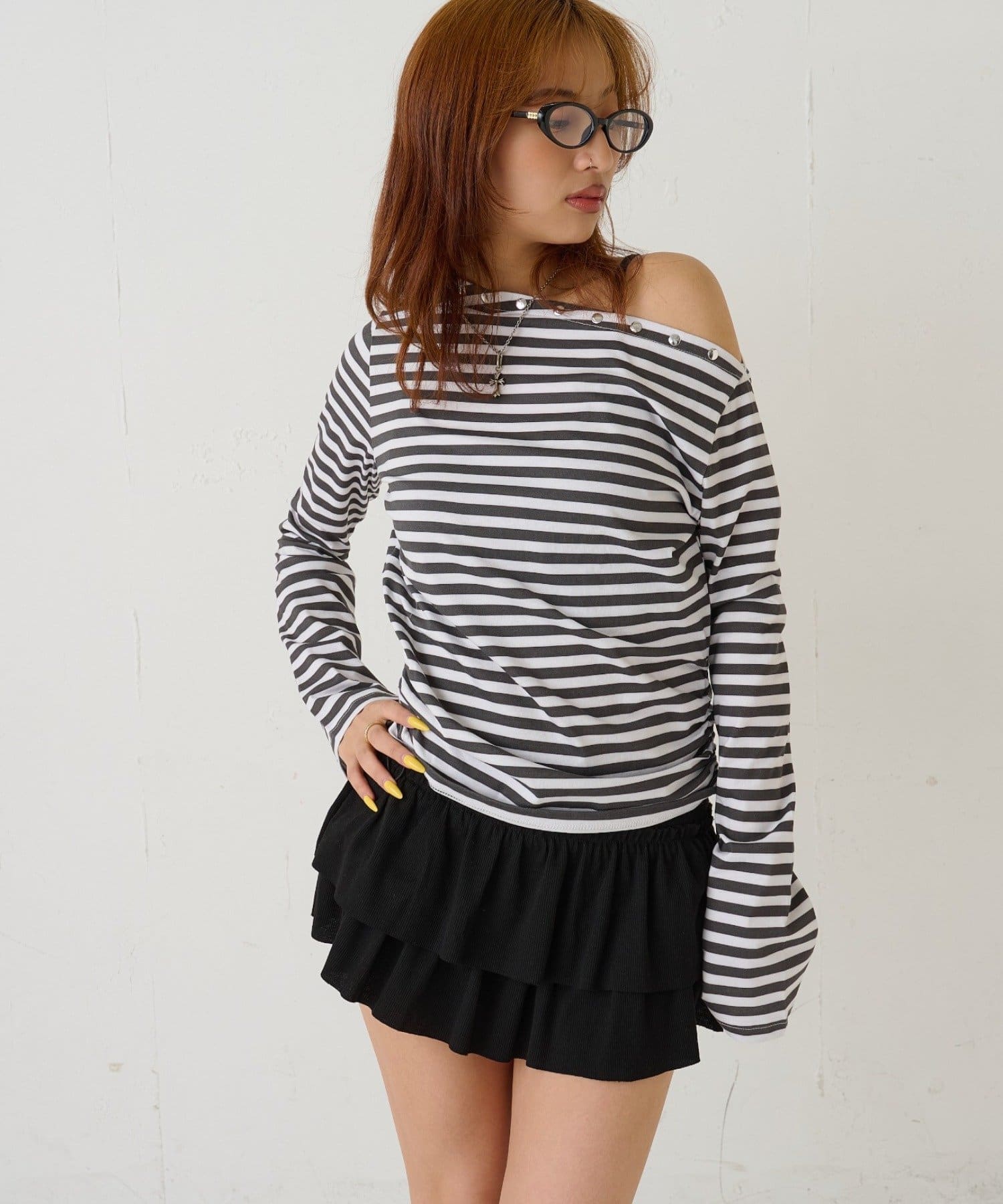 WHO’S WHO gallery(フーズフーギャラリー) スタッズオフショルL/Sトップス(ドット/ボーダー)