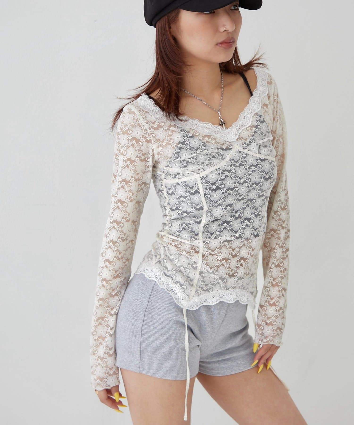 WHO’S WHO gallery(フーズフーギャラリー) レースガータートップス