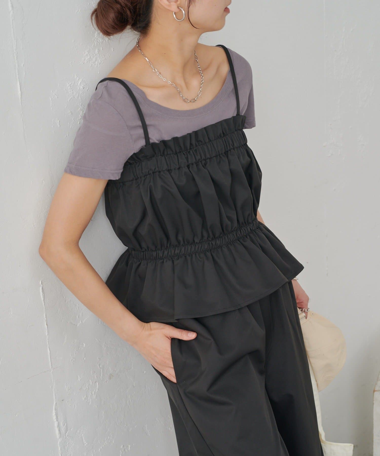 COLONY 2139(コロニー トゥーワンスリーナイン) 【セットアップ対応】ナチュラルストレッチキャミブラウス