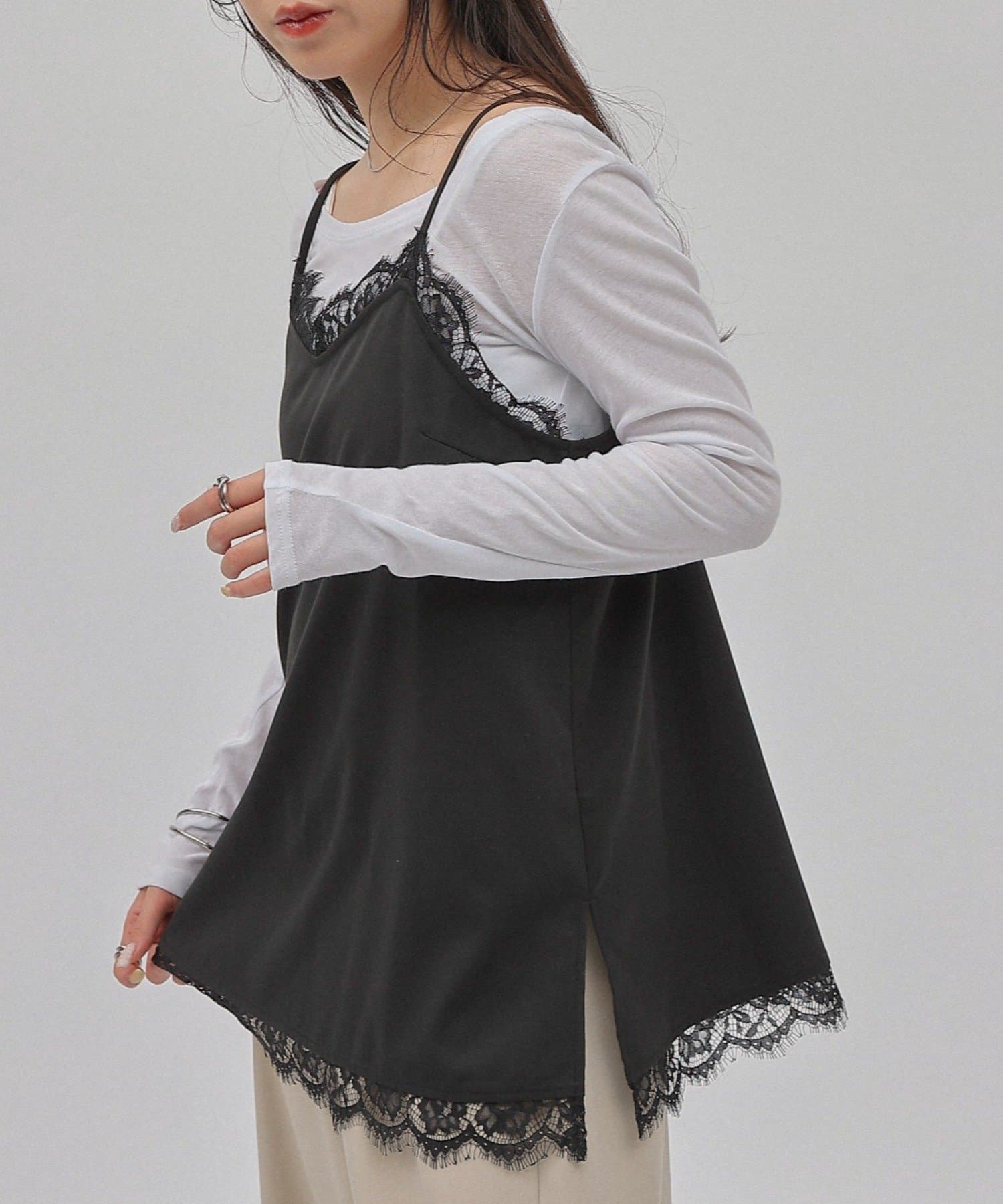 COLONY 2139(コロニー トゥーワンスリーナイン) アイラッシュレース付キャミチュニック