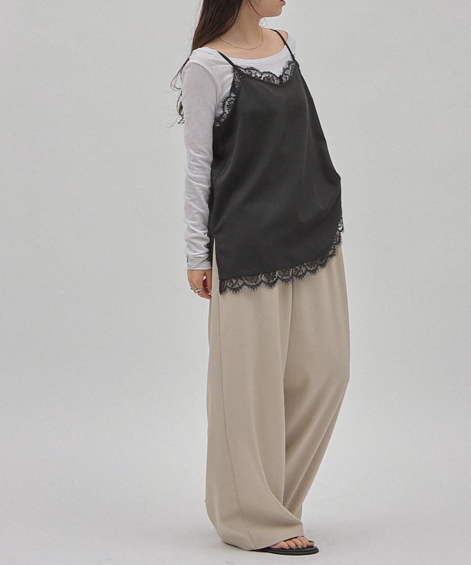 COLONY 2139(コロニー トゥーワンスリーナイン) アイラッシュレース付キャミチュニック