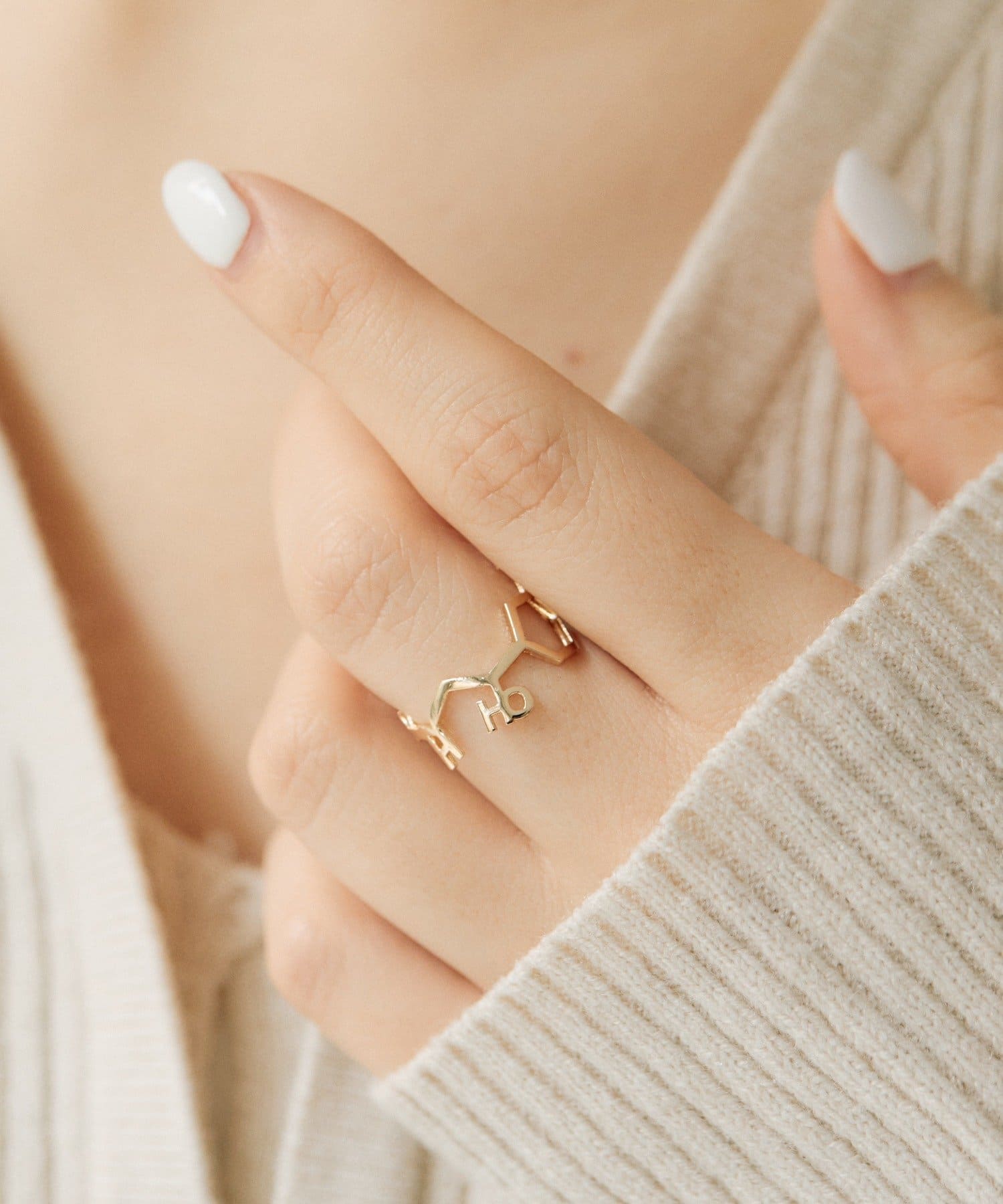 ear PAPILLONNER(イア パピヨネ) 《WEB限定》化学構造式リング