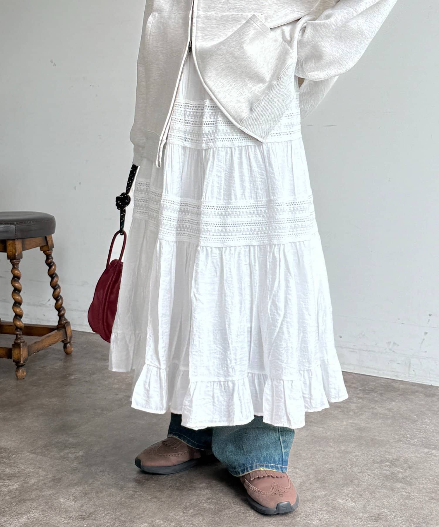 CPCM(シーピーシーエム) 段刺繍レーススカート