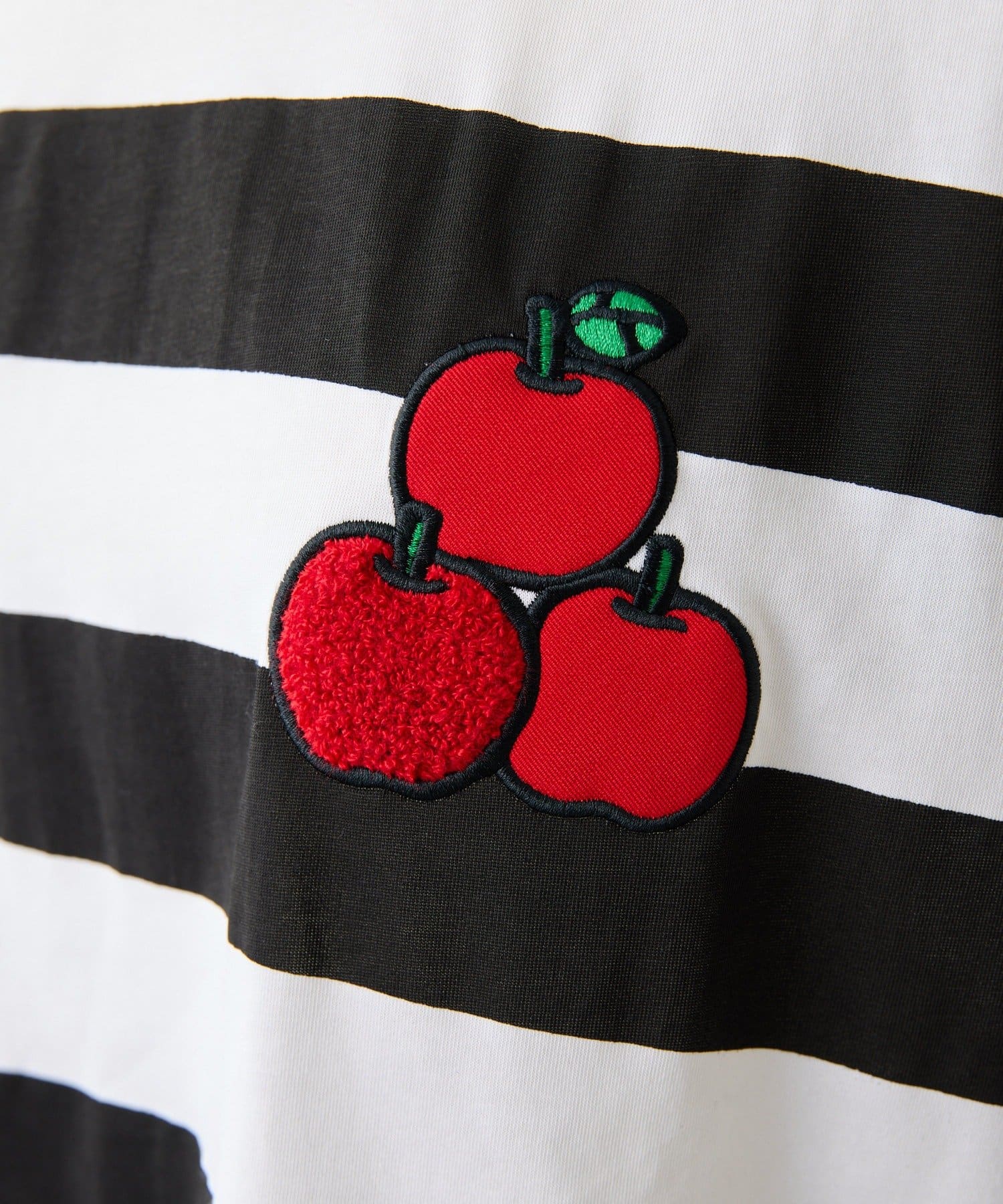 ear PAPILLONNER(イア パピヨネ) 【HELLO KITTY（ハローキティ）×ear】コラボTシャツ《手洗い可》