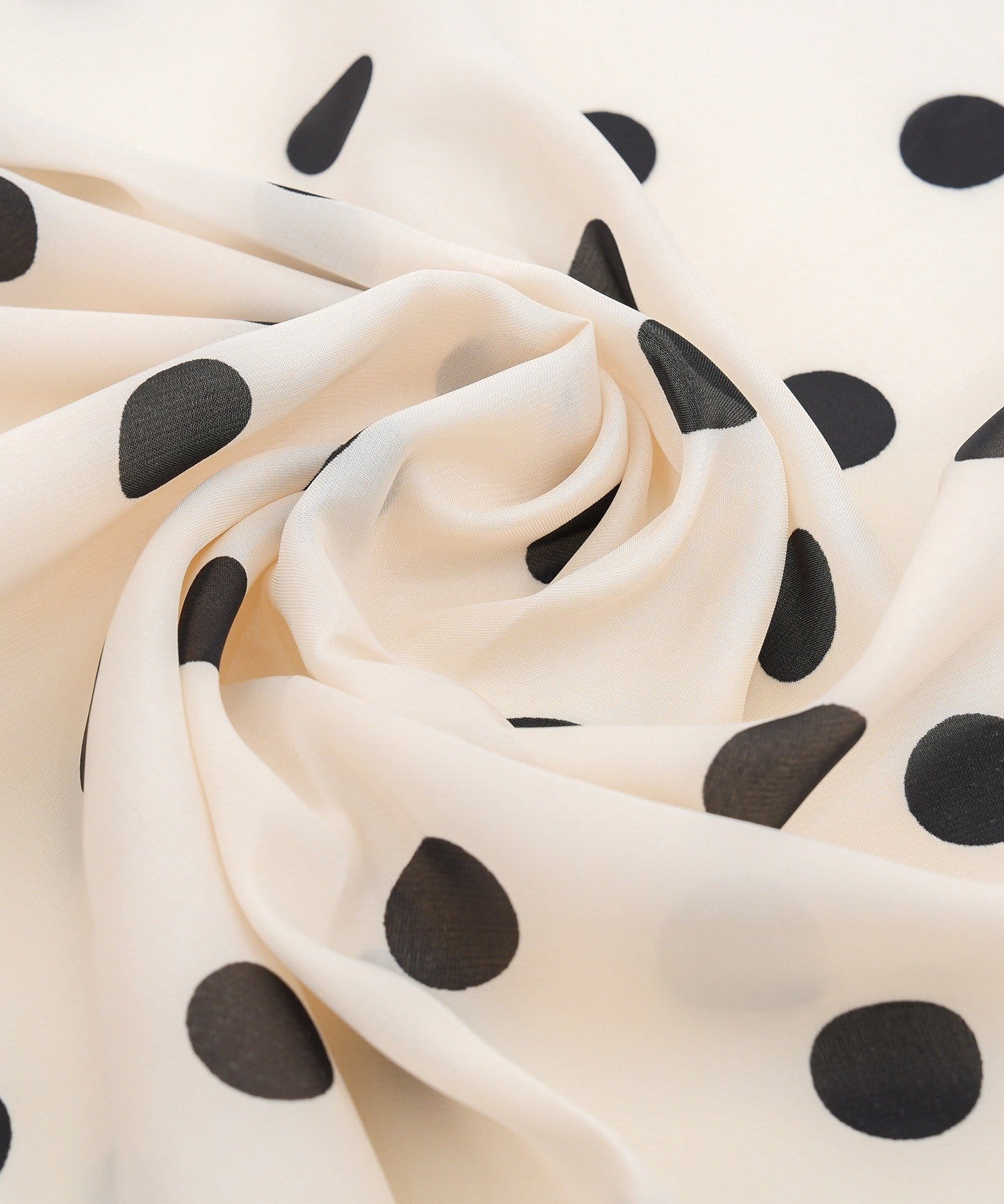 3COINS(スリーコインズ) 大判スカーフ：90×90cm