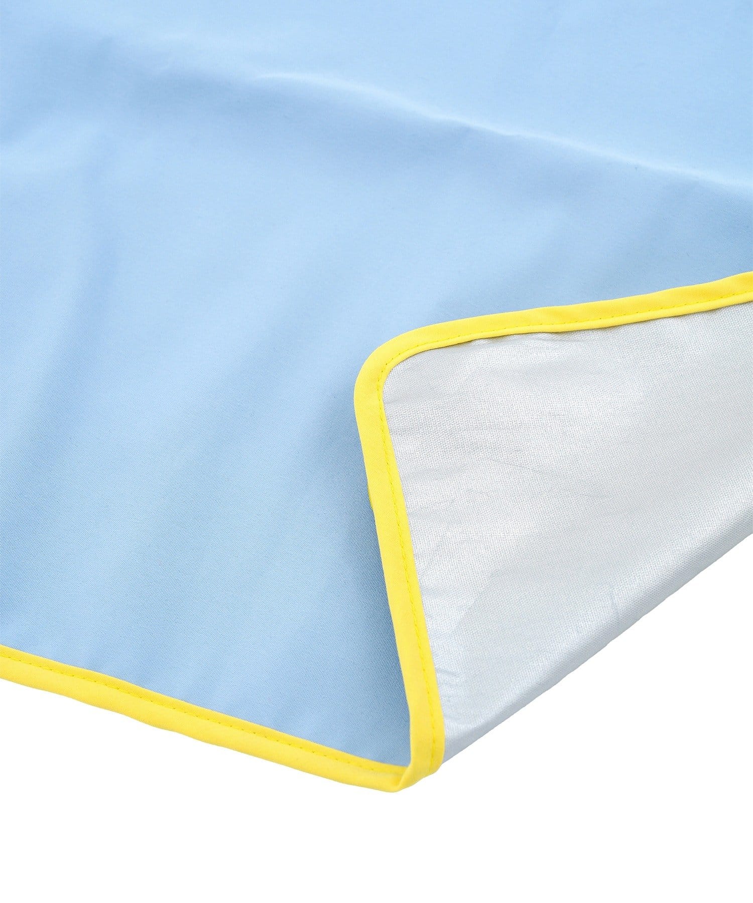 3COINS(スリーコインズ) 《裏地アルミ加工》ゴム付きランチクロス