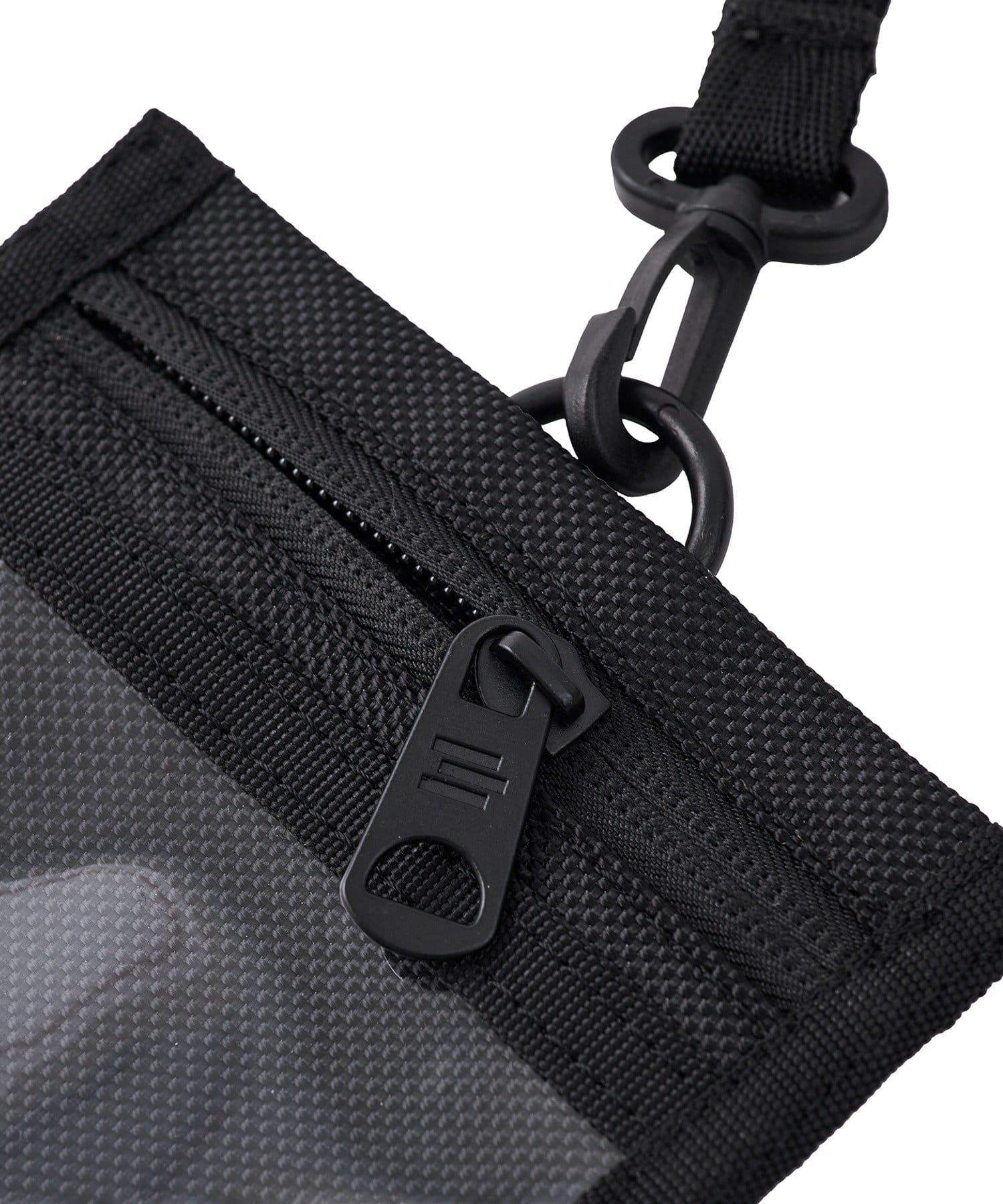 3COINS(スリーコインズ) 横型パスケース