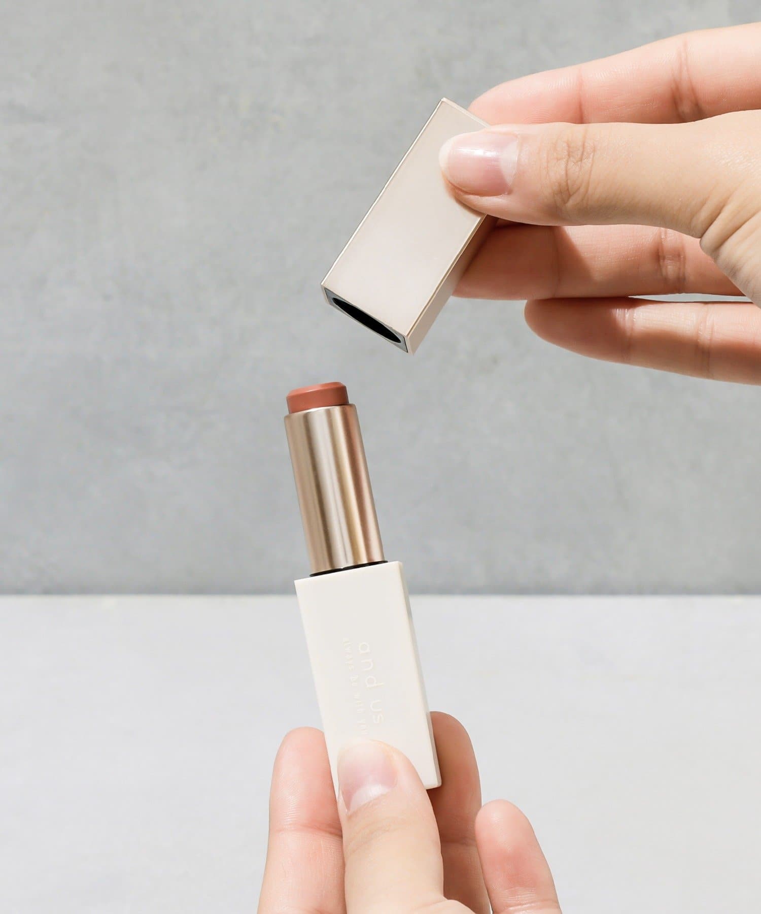 3COINS(スリーコインズ) 《3/13（金）より順次発売》生うるリップカラー／and us