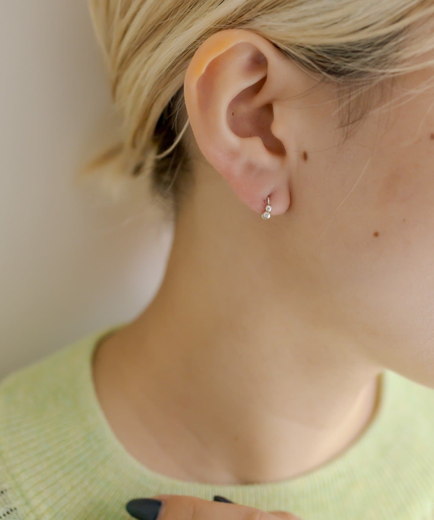 ear PAPILLONNER(イア パピヨネ) 《スターリングシルバー使用/キャッチレス》ミニミニスリーフープピアス/WEB限定追加