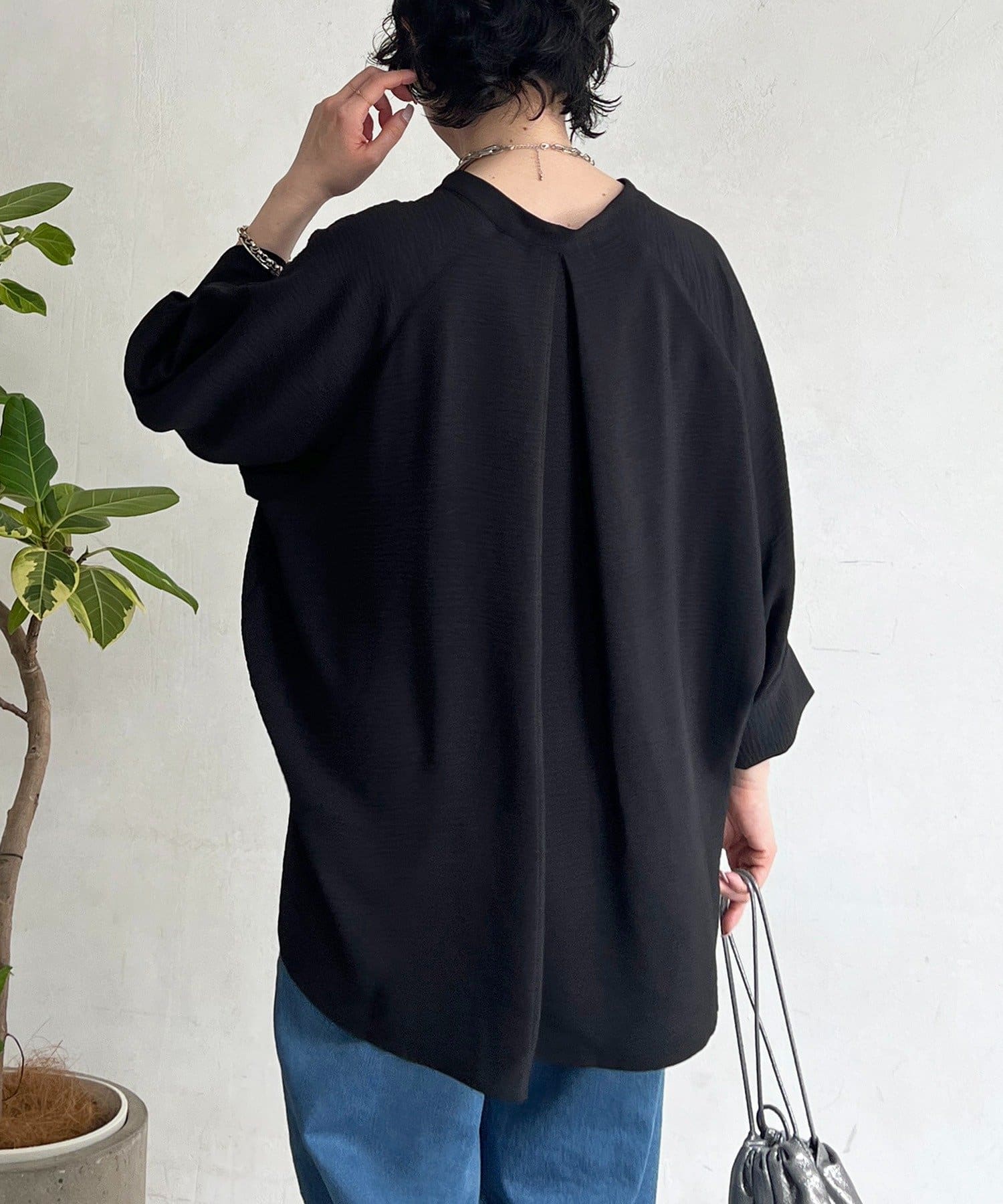 un dix cors(アンディコール) 麻ライクVネックスキッパーブラウス