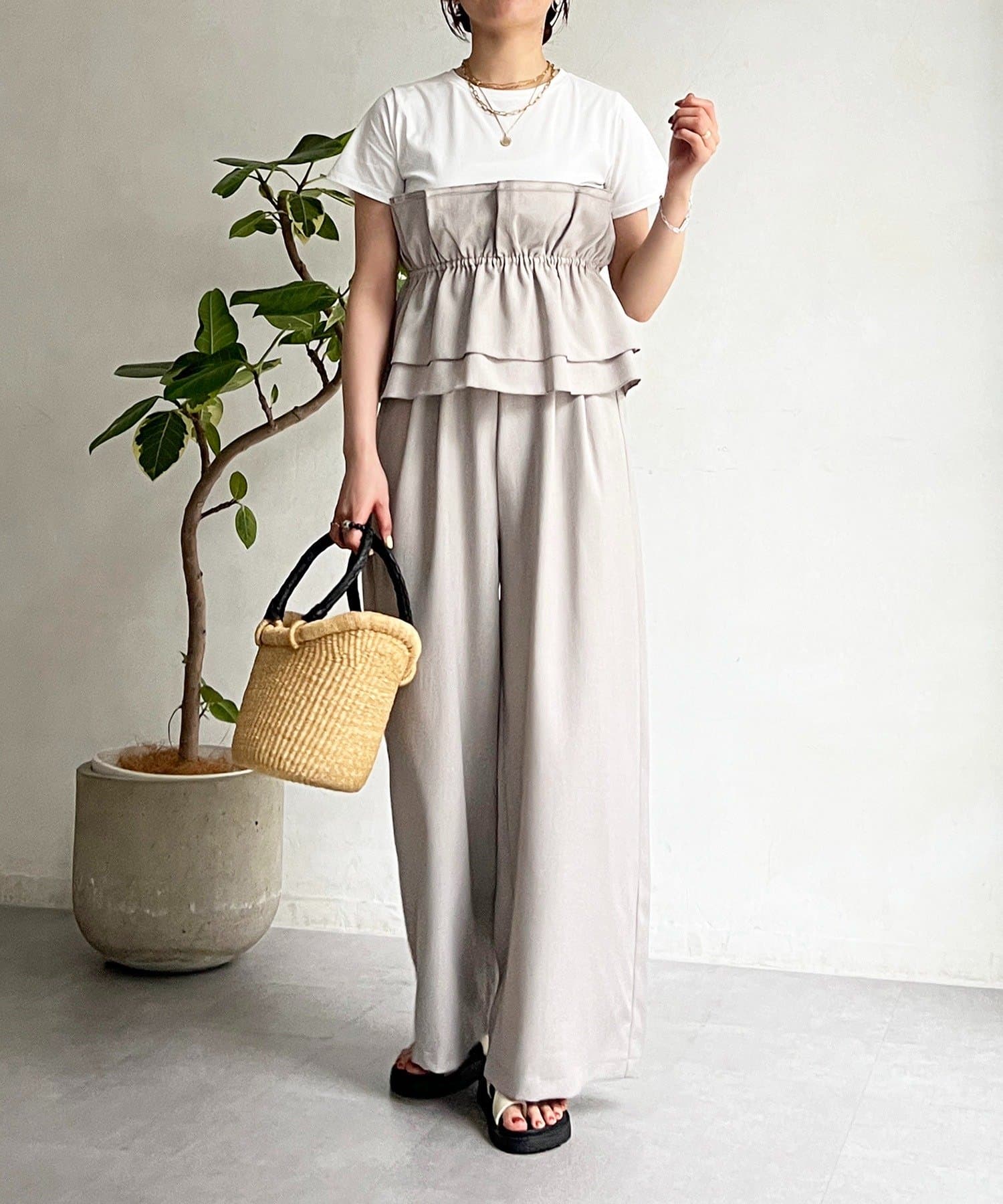 un dix cors(アンディコール) フリルセットアップ