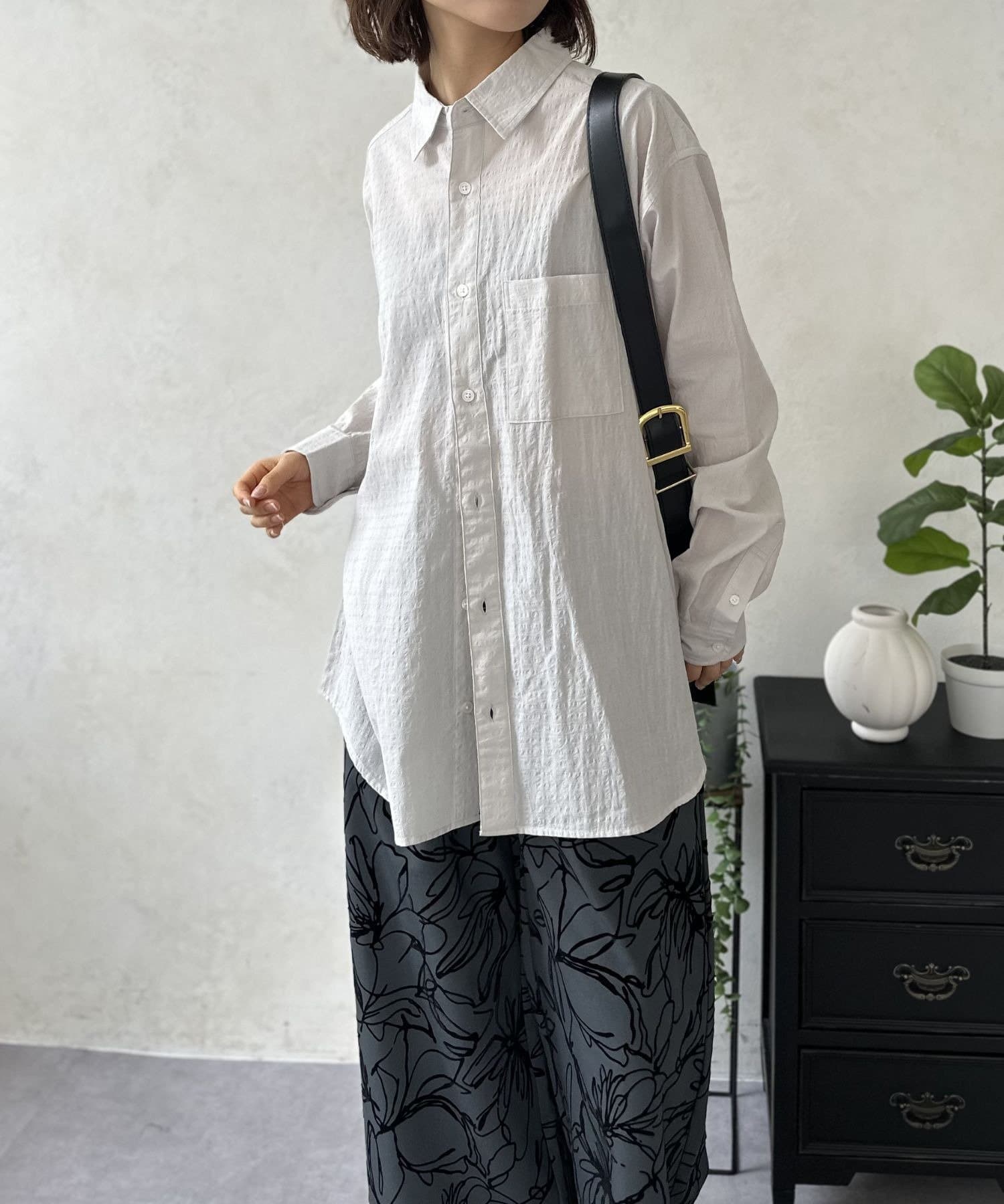 LOCUST(ローカスト) 【ユニセックス/サラッと着れる】 エアリーシャツ