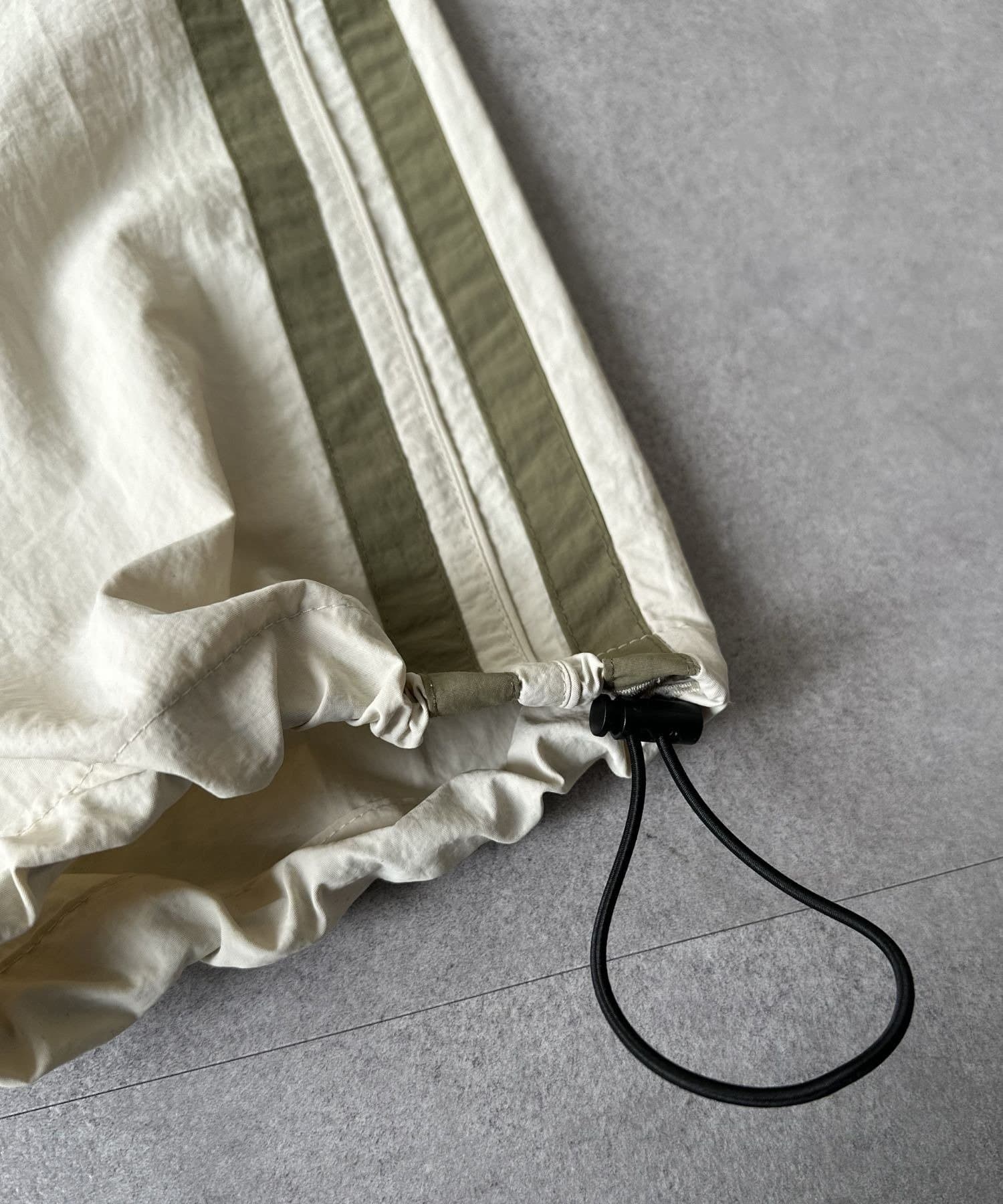 LOCUST(ローカスト) 【ユニセックス】【DISCUS】サイドラインワイドパンツ