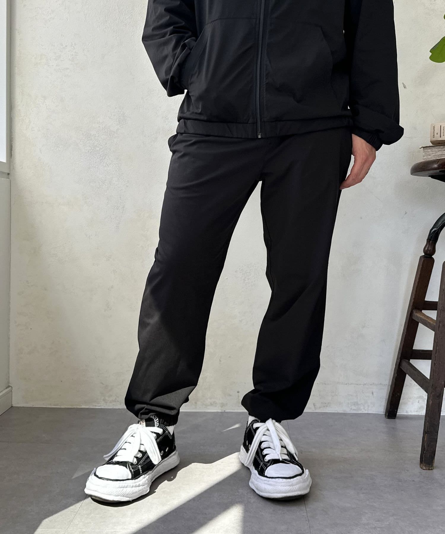 LOCUST(ローカスト) 【サラッと履ける】ドライアクティブテーパードパンツ