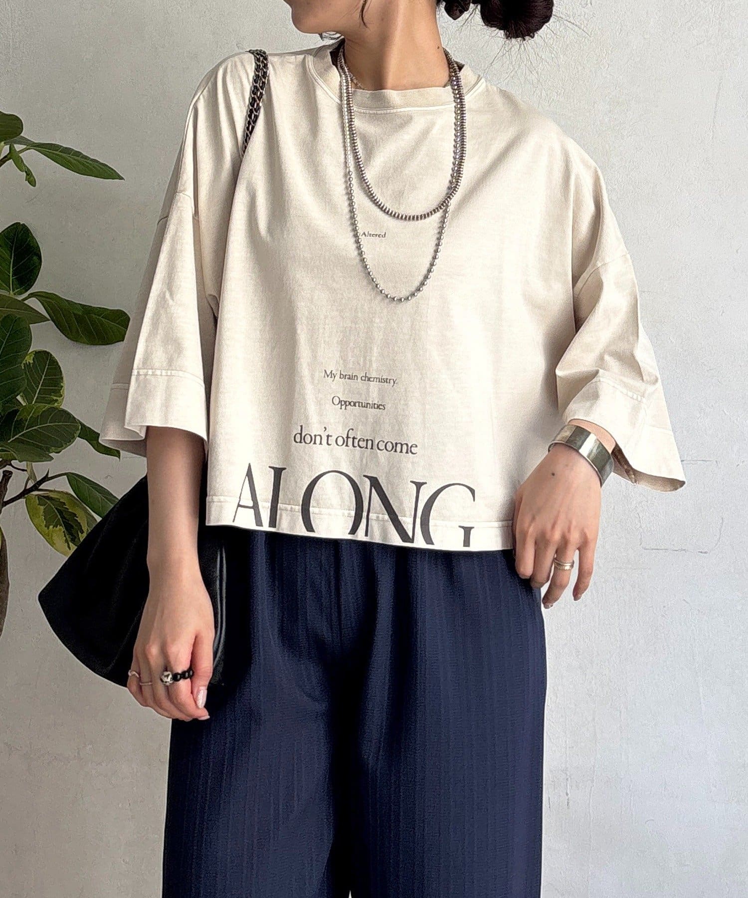 un dix cors(アンディコール) ピグメントオーバーロゴTEE