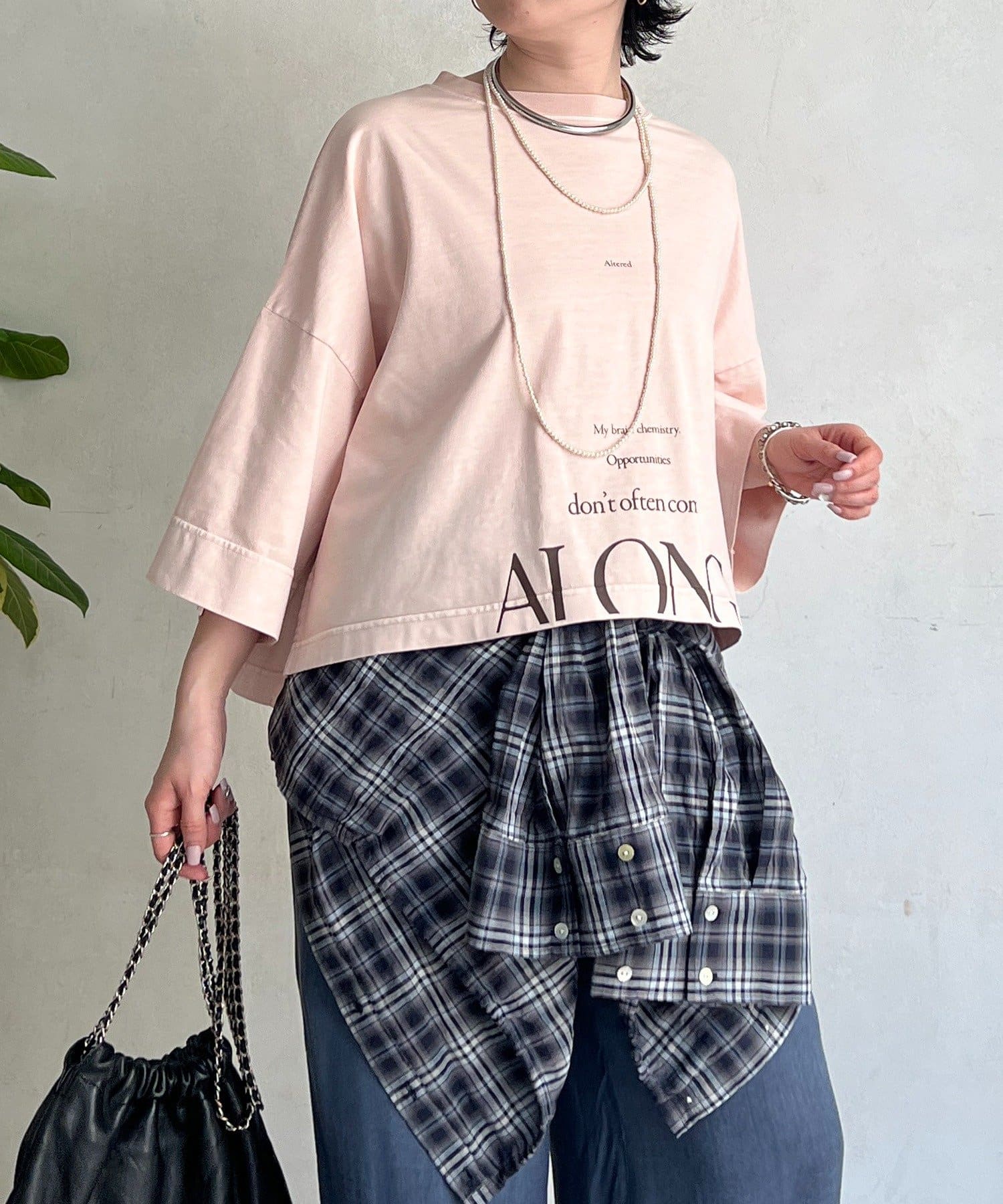 un dix cors(アンディコール) ピグメントオーバーロゴTEE