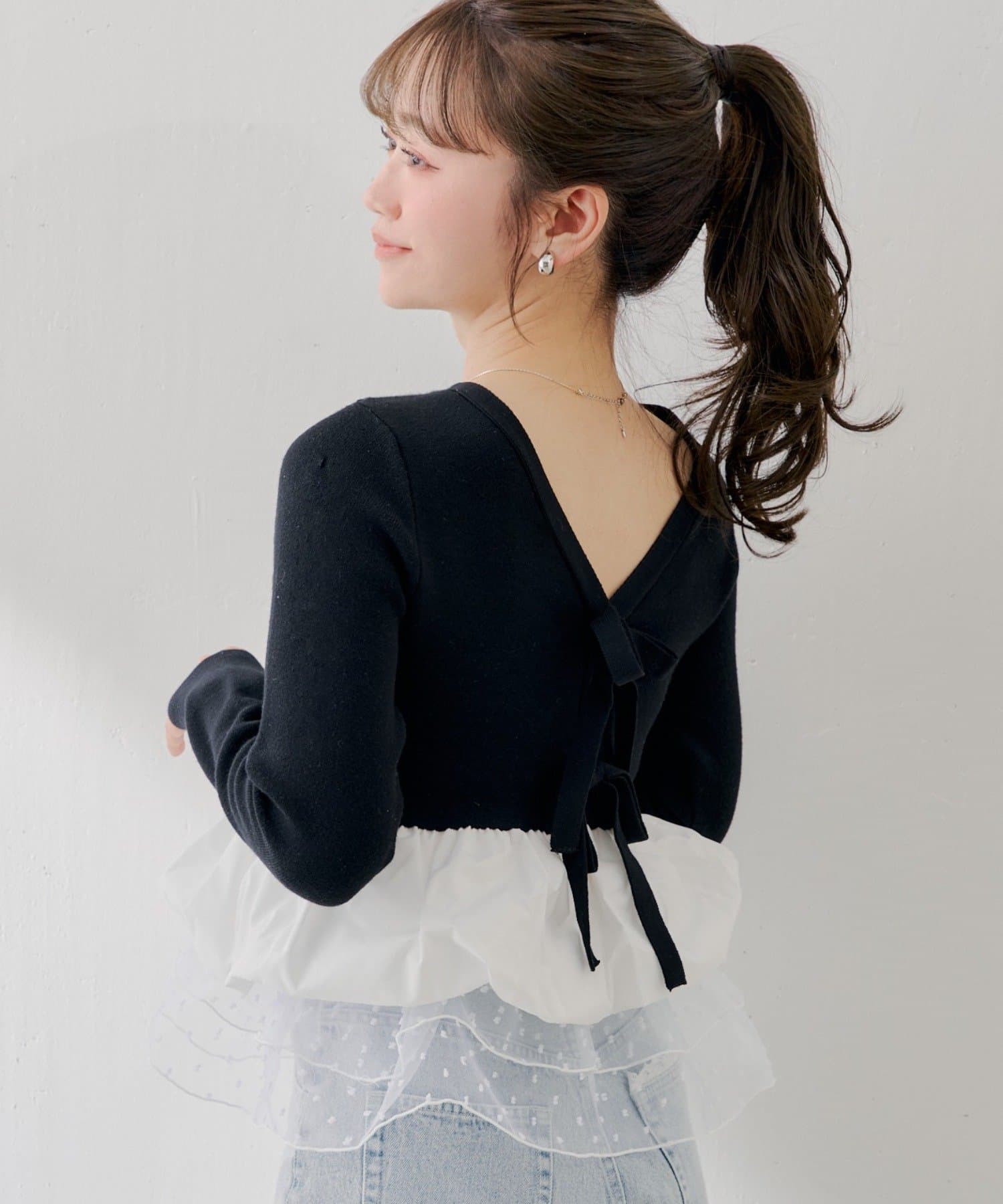 Chico(チコ) 3/12(木)0:00販売開始【SALON by Chico】裾バルーンレイヤードペプラムリボンニット