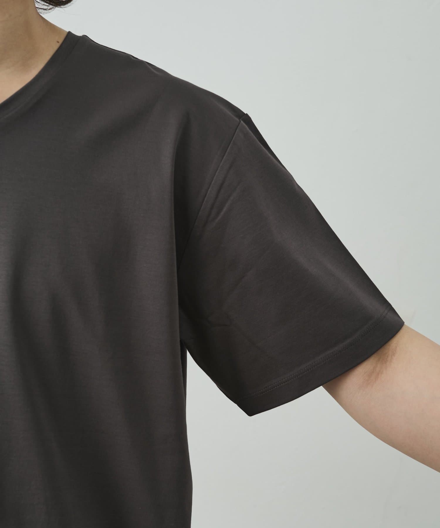 COLONY 2139(コロニー トゥーワンスリーナイン) 【リバイバル】スマートVネック半袖Tシャツ