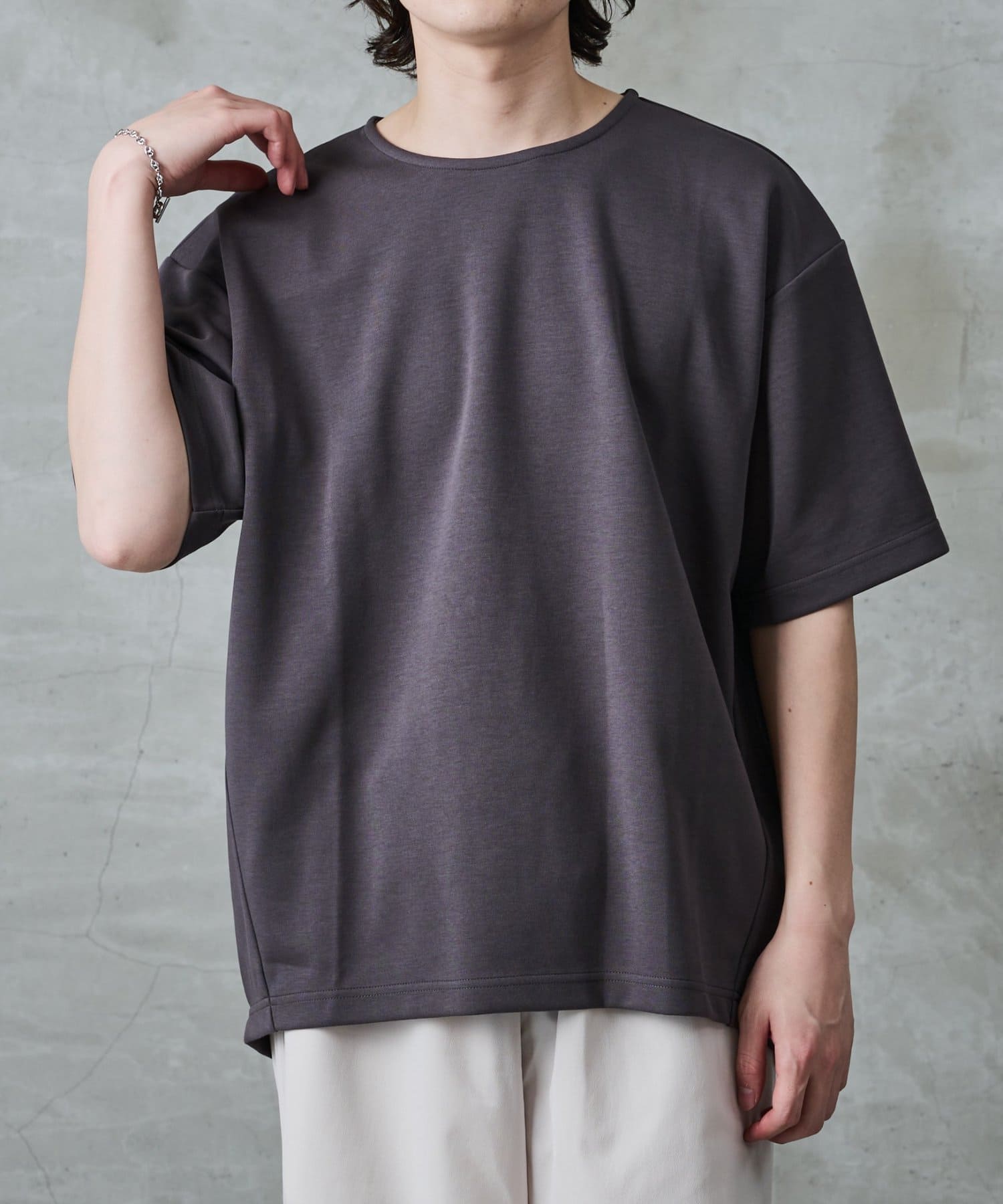 COLONY 2139(コロニー トゥーワンスリーナイン) エンザイムダンボールラウンドヘム半袖Tシャツ