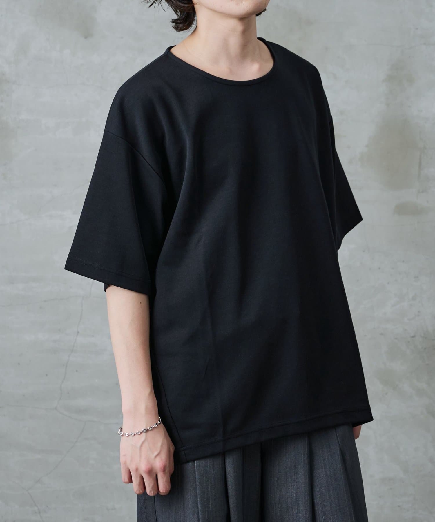 COLONY 2139(コロニー トゥーワンスリーナイン) エンザイムダンボールラウンドヘム半袖Tシャツ