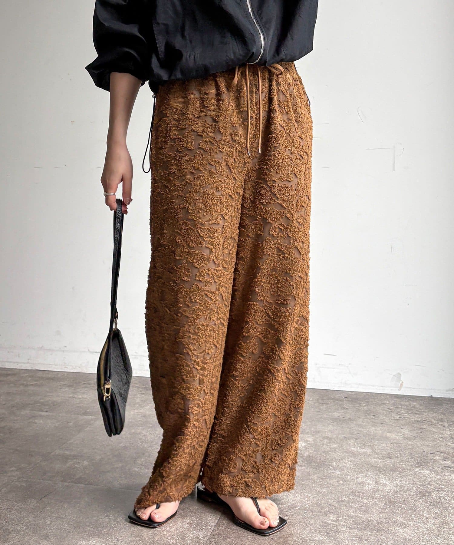 DOUDOU(ドゥドゥ) 【WEB限定】オーガンジーカットジャガードイージーパンツ