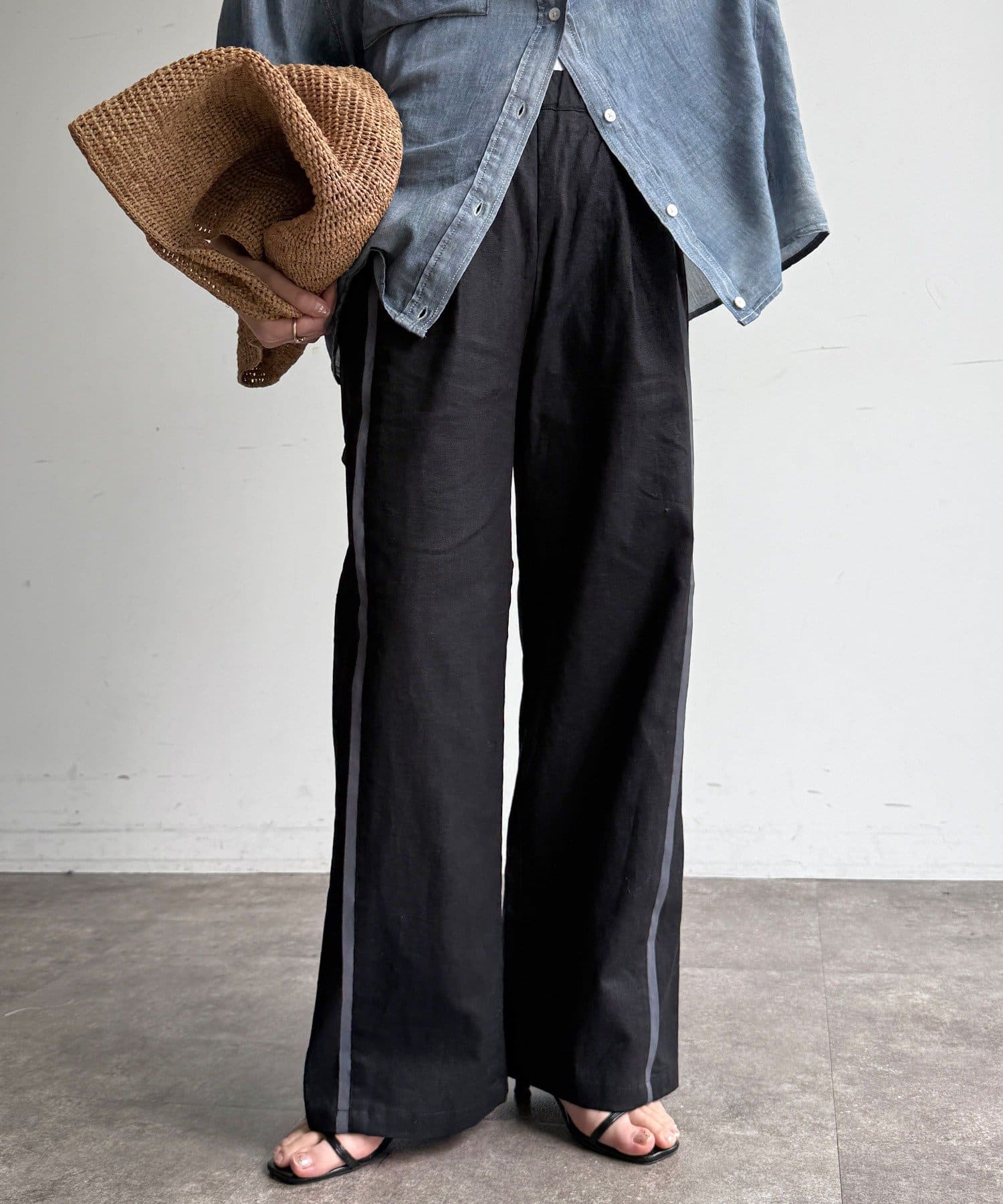 DOUDOU(ドゥドゥ) 【WEB限定】ラインタックワイドパンツ