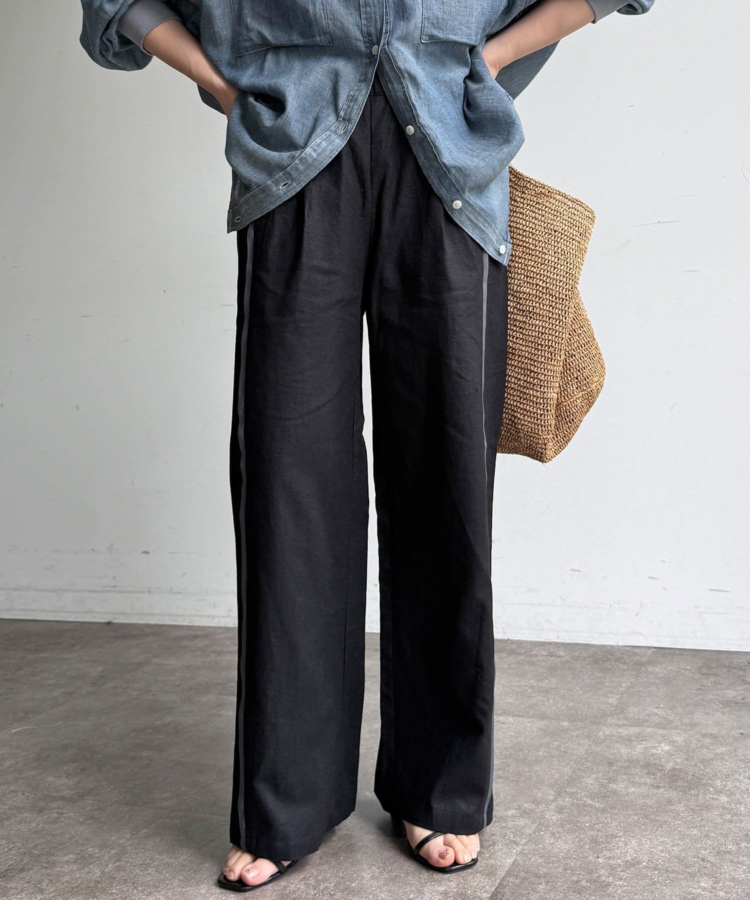 DOUDOU(ドゥドゥ) 【WEB限定】ラインタックワイドパンツ