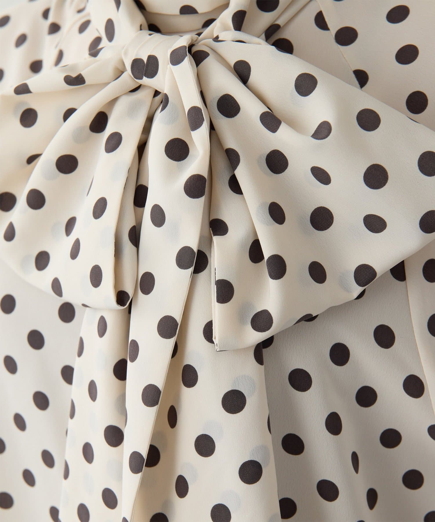 Whim Gazette(ウィム ガゼット) ドットボウタイブラウス