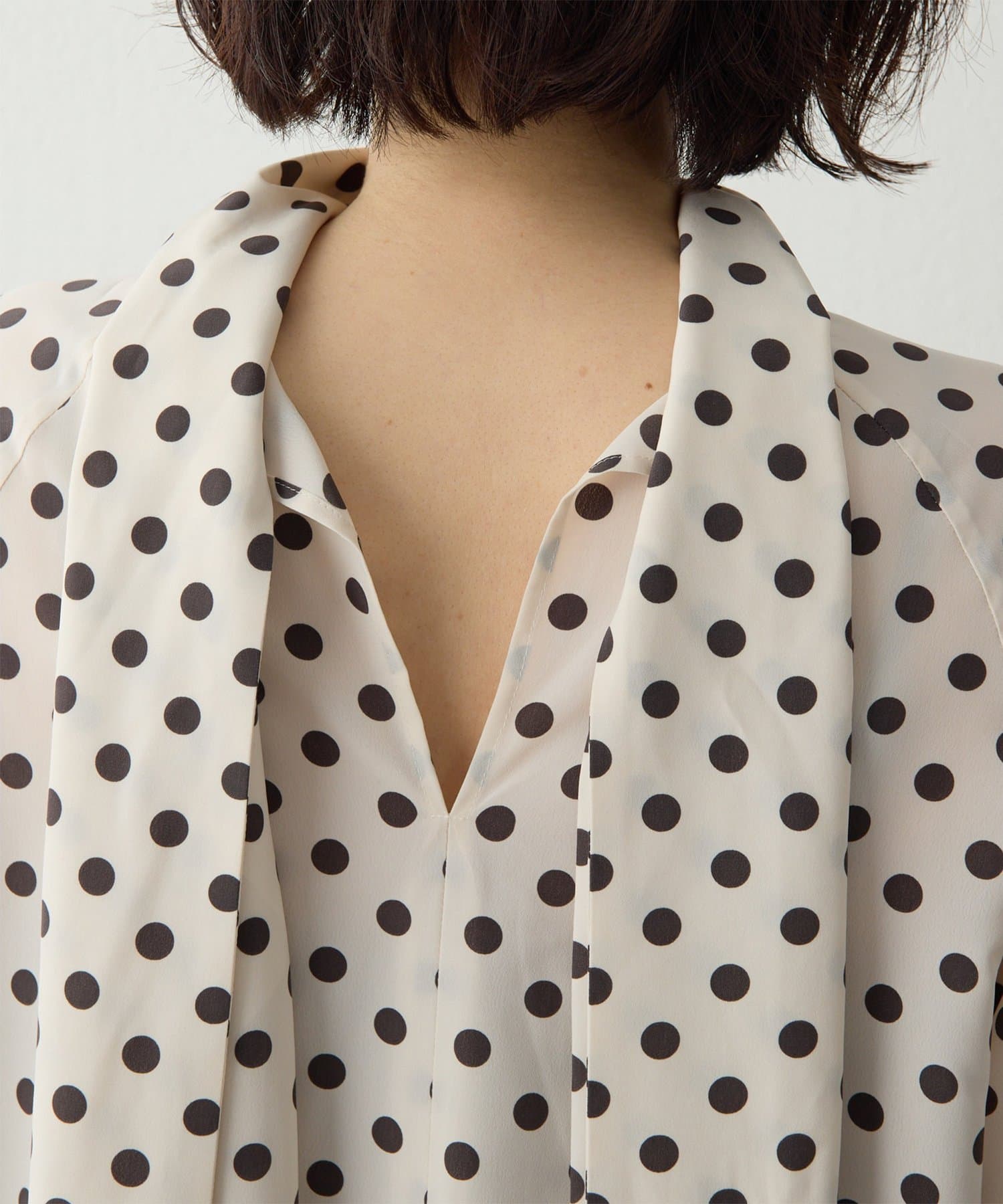 Whim Gazette(ウィム ガゼット) ドットボウタイブラウス