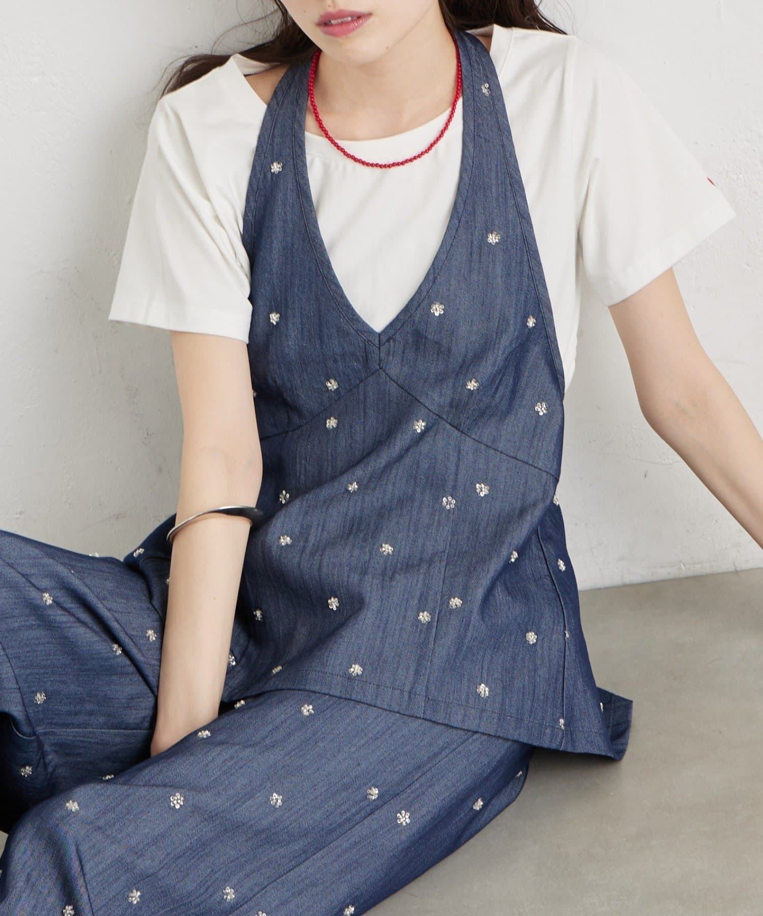 mystic(ミスティック) ビジューフラワーホルタービスチェ