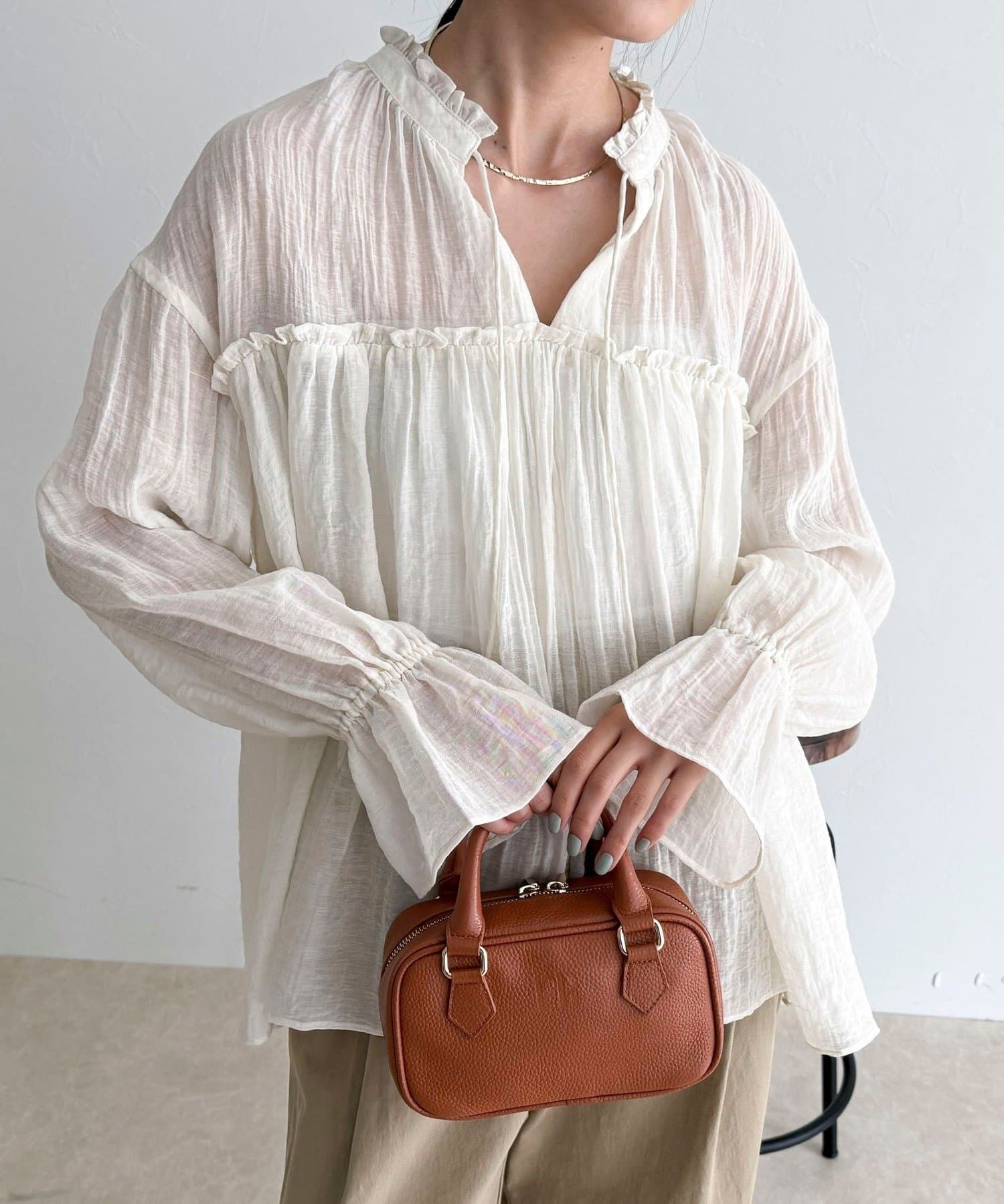 FREDY & GLOSTER(フレディ アンド グロスター) LINEN混シアー楊柳ブラウス