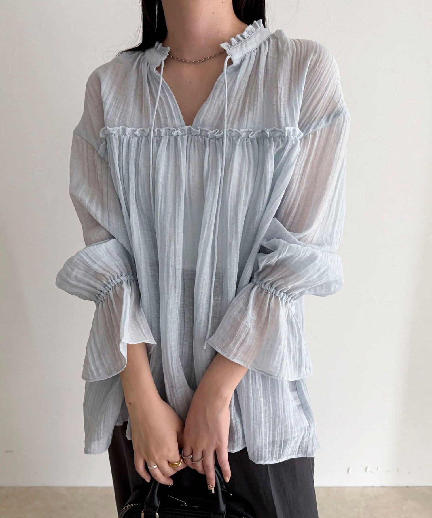 FREDY & GLOSTER(フレディ アンド グロスター) LINEN混シアー楊柳ブラウス